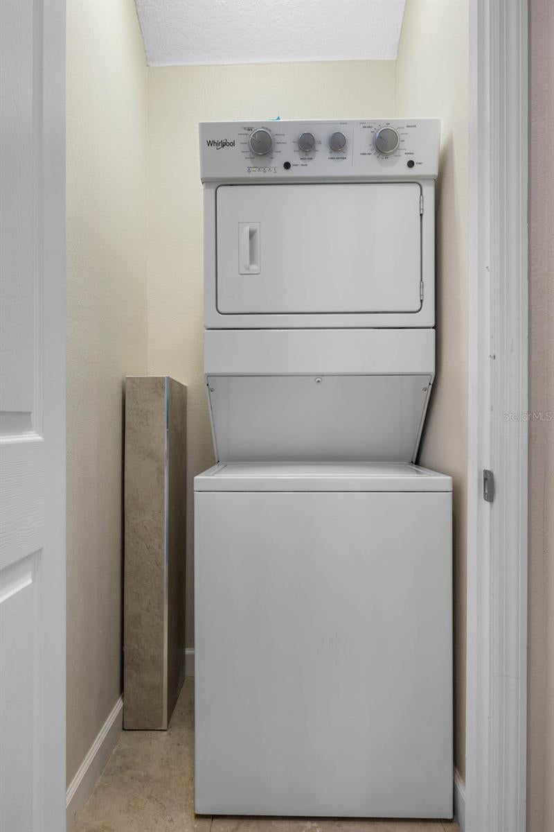 KISSIMMEE, Florida, 34747, United States, 7 Bedrooms Bedrooms, ,6 BathroomsBathrooms,Residential,For Sale,1989938