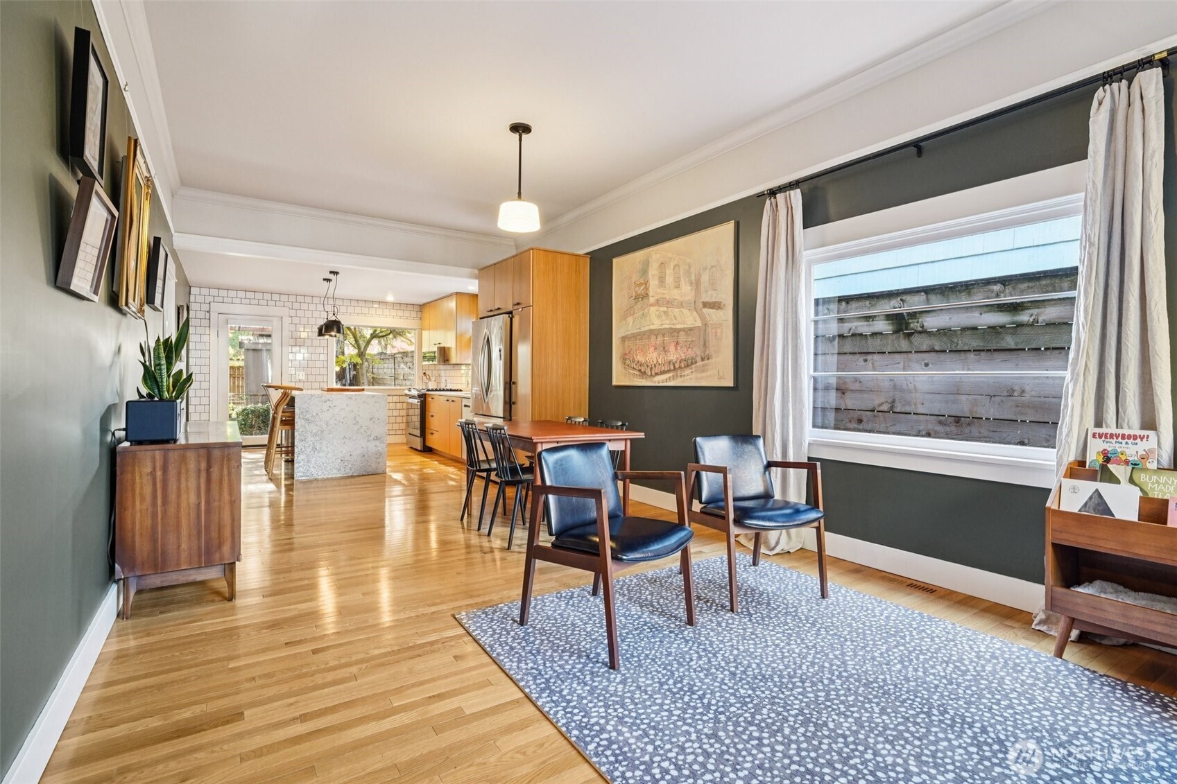 Seattle, Washington, 98108, United States, 3 Bedrooms Bedrooms, ,1 BathroomBathrooms,Residential,For Sale,1979331