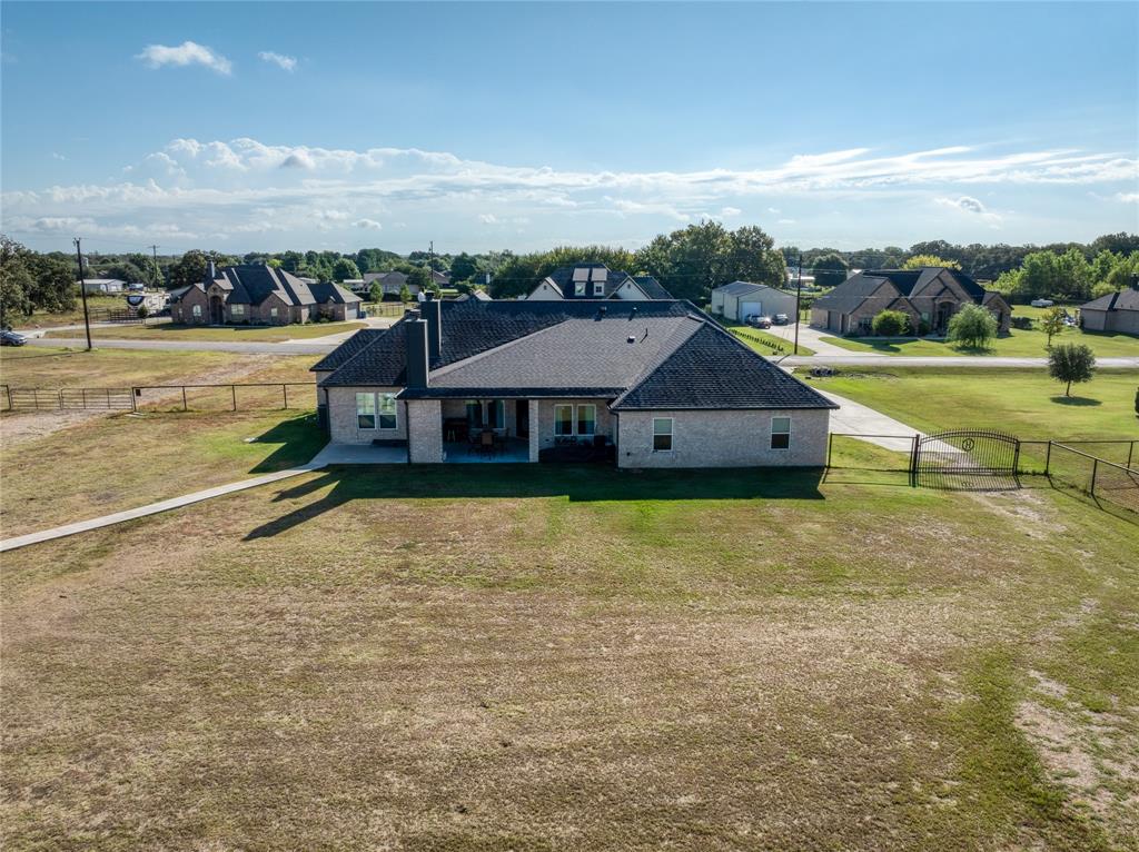Springtown, Texas, 76082, United States, 4 Bedrooms Bedrooms, ,2 BathroomsBathrooms,Residential,For Sale,1980102