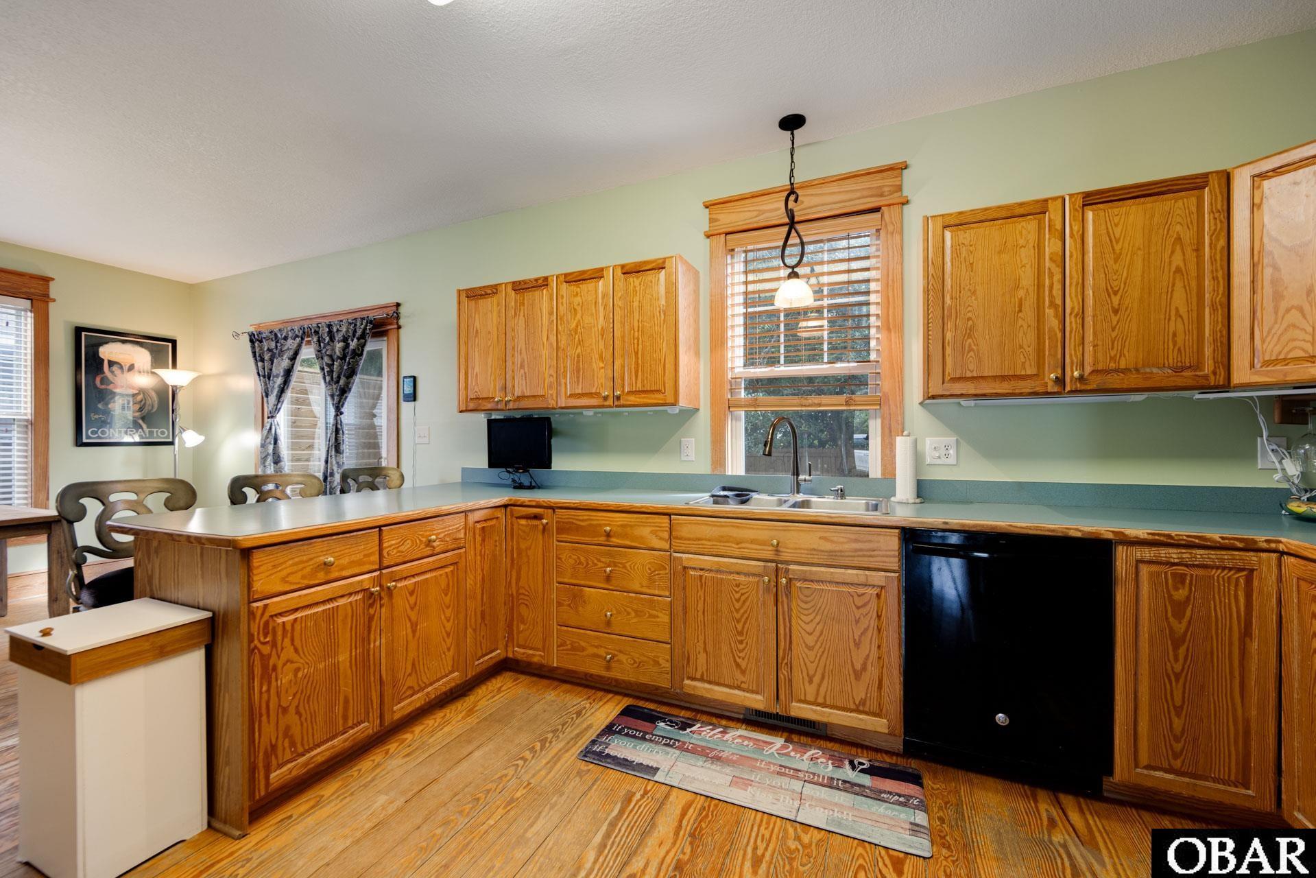 Manteo, North Carolina, 27954, United States, 3 Bedrooms Bedrooms, ,3 BathroomsBathrooms,Residential,For Sale,1939590
