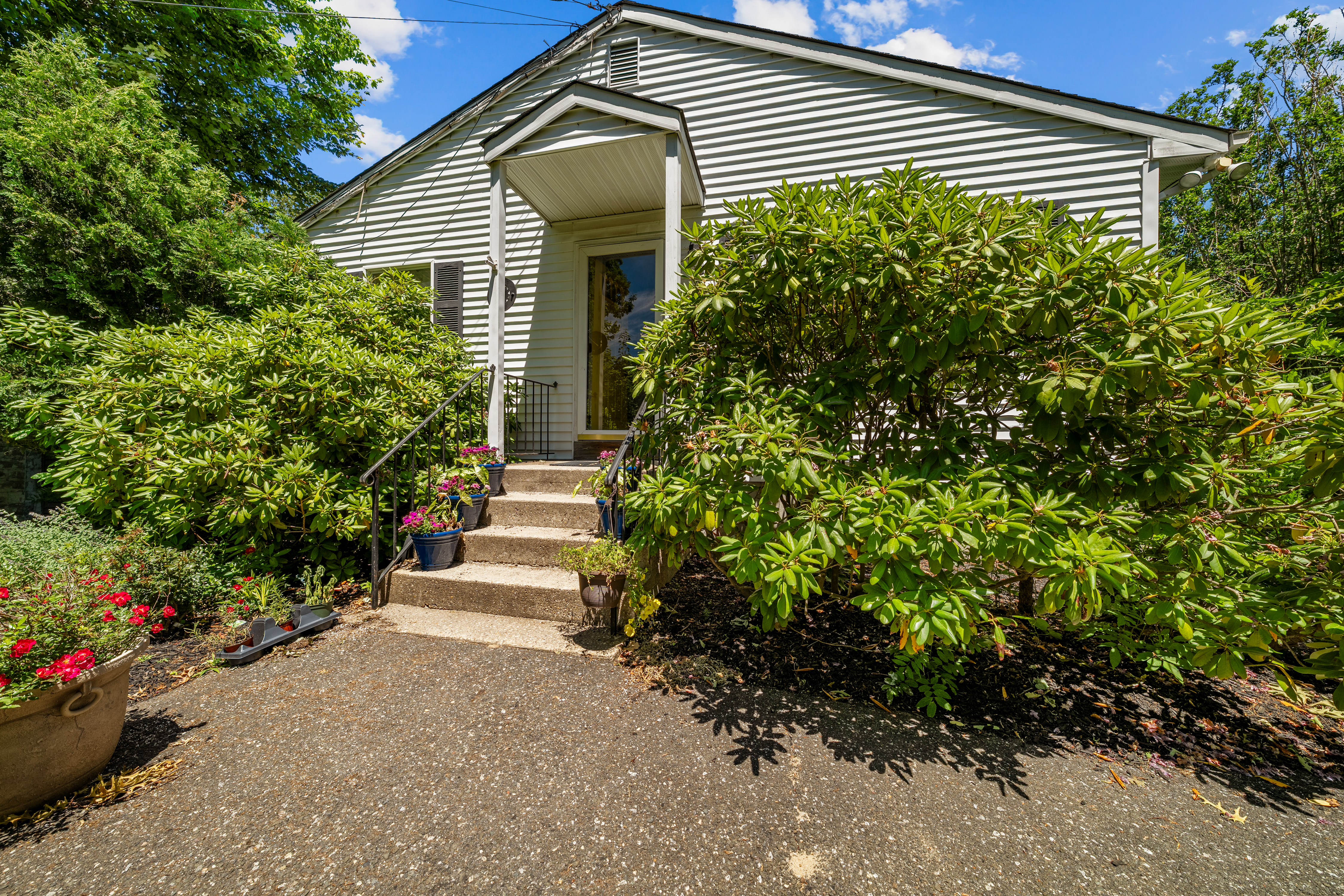  47 Floral Road, Rocky Point, NY, 11778 - 物件實景
