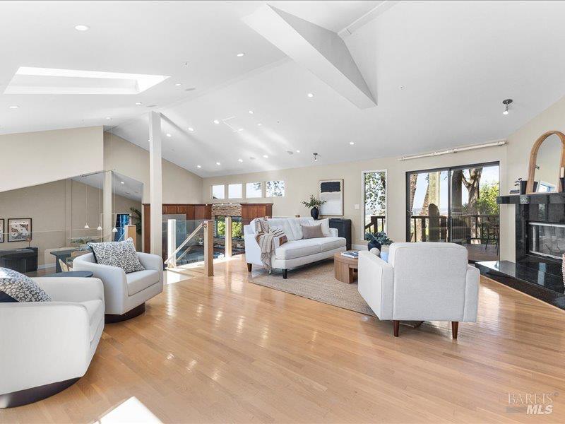 Novato, California, 94947, United States, 5 Bedrooms Bedrooms, ,4 BathroomsBathrooms,Residential,For Sale,1973889