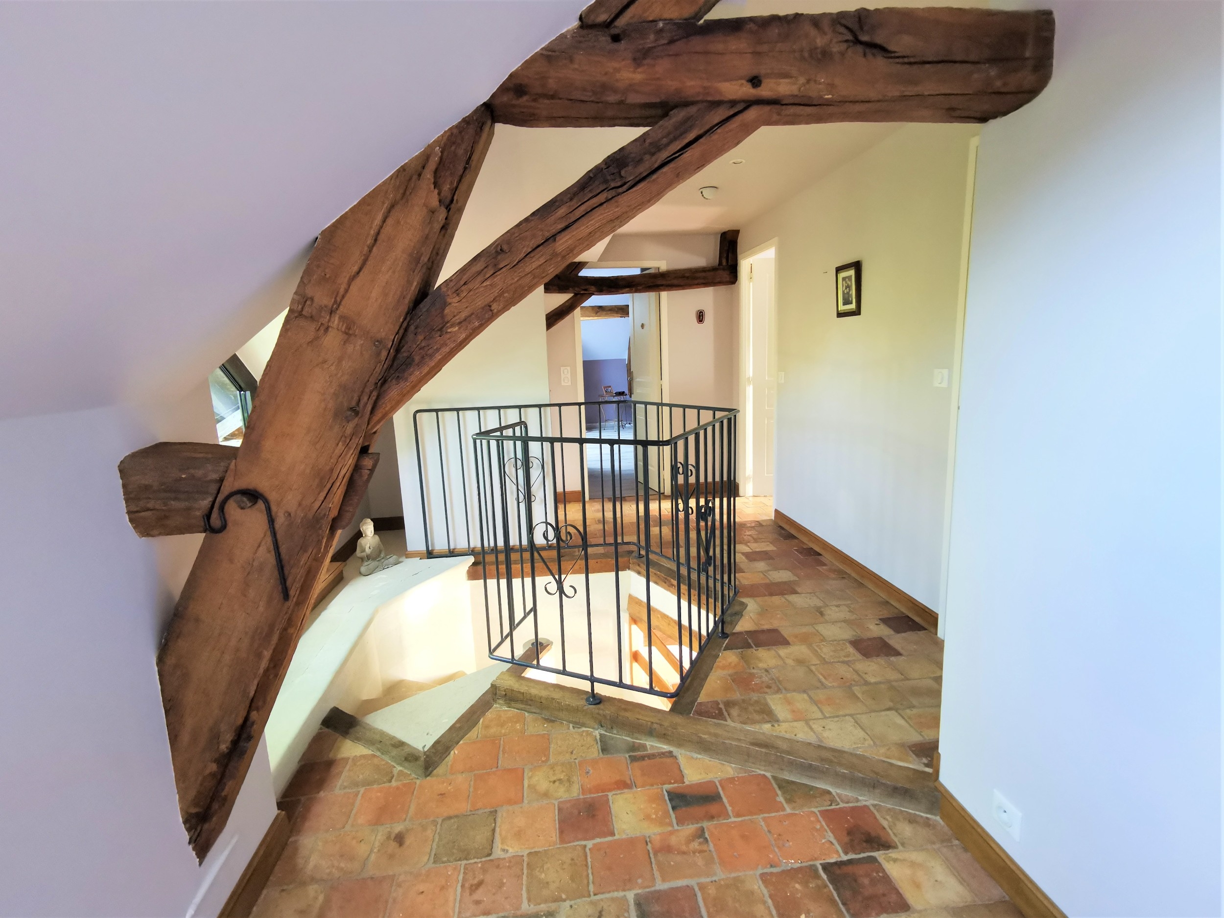  Character estate with hospitality business - 物件實景