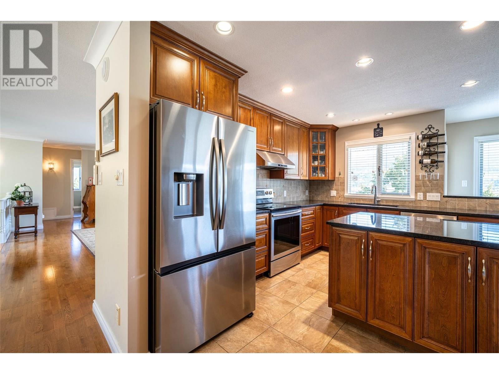 VERNON, British Columbia, V1H 1X1, CA, 4 Bedrooms Bedrooms, ,3 BathroomsBathrooms,Residential,For Sale,1948801