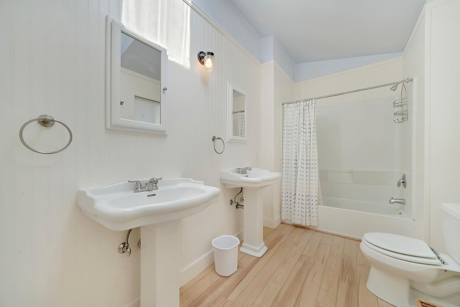 San Andreas, California, 95249, United States, 5 Bedrooms Bedrooms, ,4 BathroomsBathrooms,Residential,For Sale,1931003
