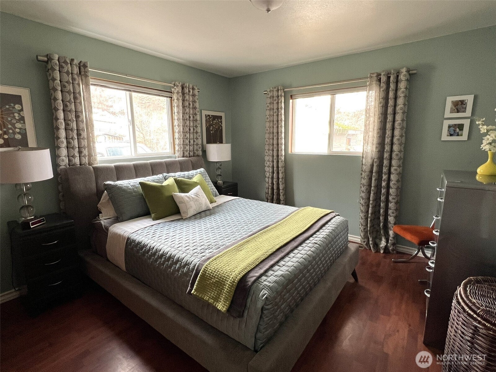 Oroville, Washington, 98844, United States, 3 Bedrooms Bedrooms, ,1 BathroomBathrooms,Residential,For Sale,2002017