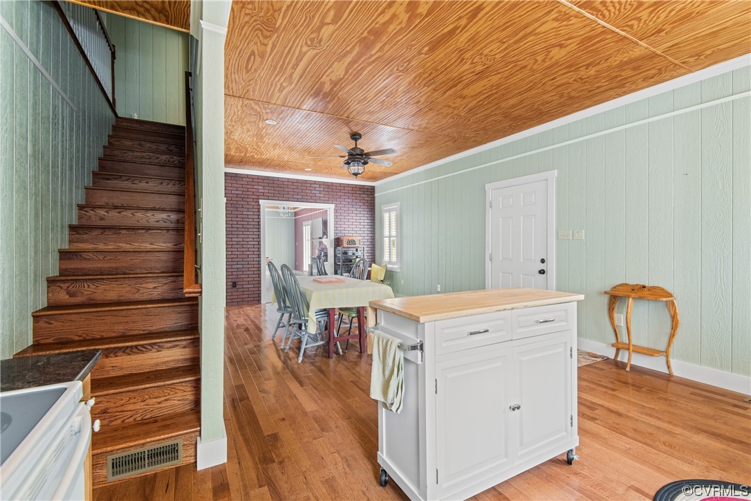 New Canton, Virginia, 23123, United States, 3 Bedrooms Bedrooms, ,2 BathroomsBathrooms,Residential,For Sale,1929008