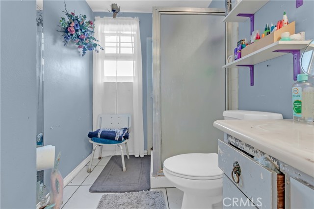 South Gate, California, 90280, United States, 4 Bedrooms Bedrooms, ,3 BathroomsBathrooms,Residential,For Sale,1937337