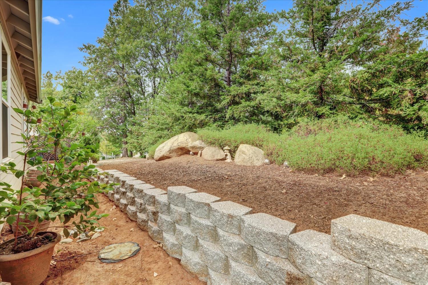 Grass Valley, California, 95945, United States, 2 Bedrooms Bedrooms, ,2 BathroomsBathrooms,Residential,For Sale,1990236