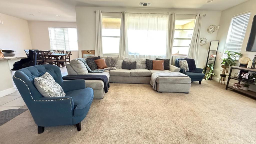 Hollister, California, 95023, United States, 4 Bedrooms Bedrooms, ,3 BathroomsBathrooms,Residential,For Sale,1980715