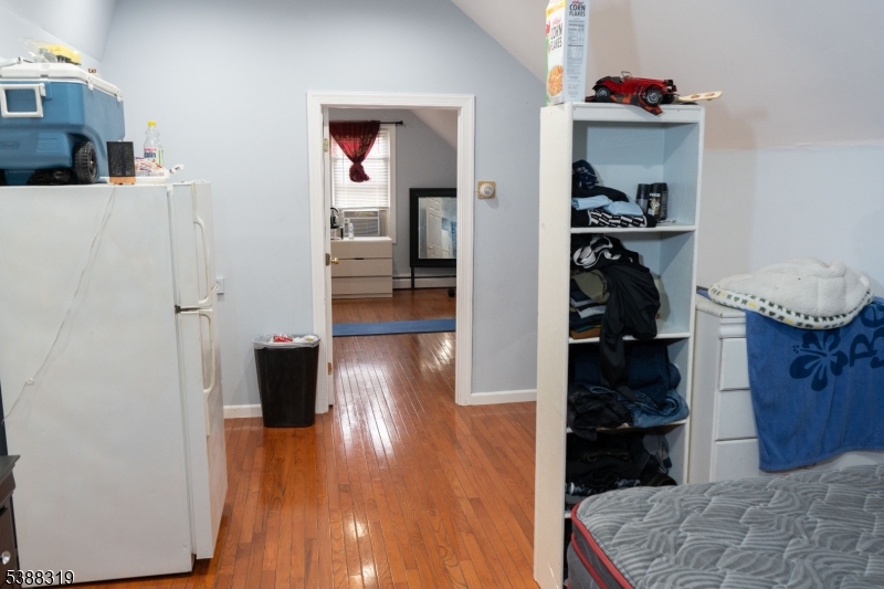 Elizabeth City, New Jersey, 07206, United States, 2 Bedrooms Bedrooms, ,3 BathroomsBathrooms,Residential,For Sale,1992844