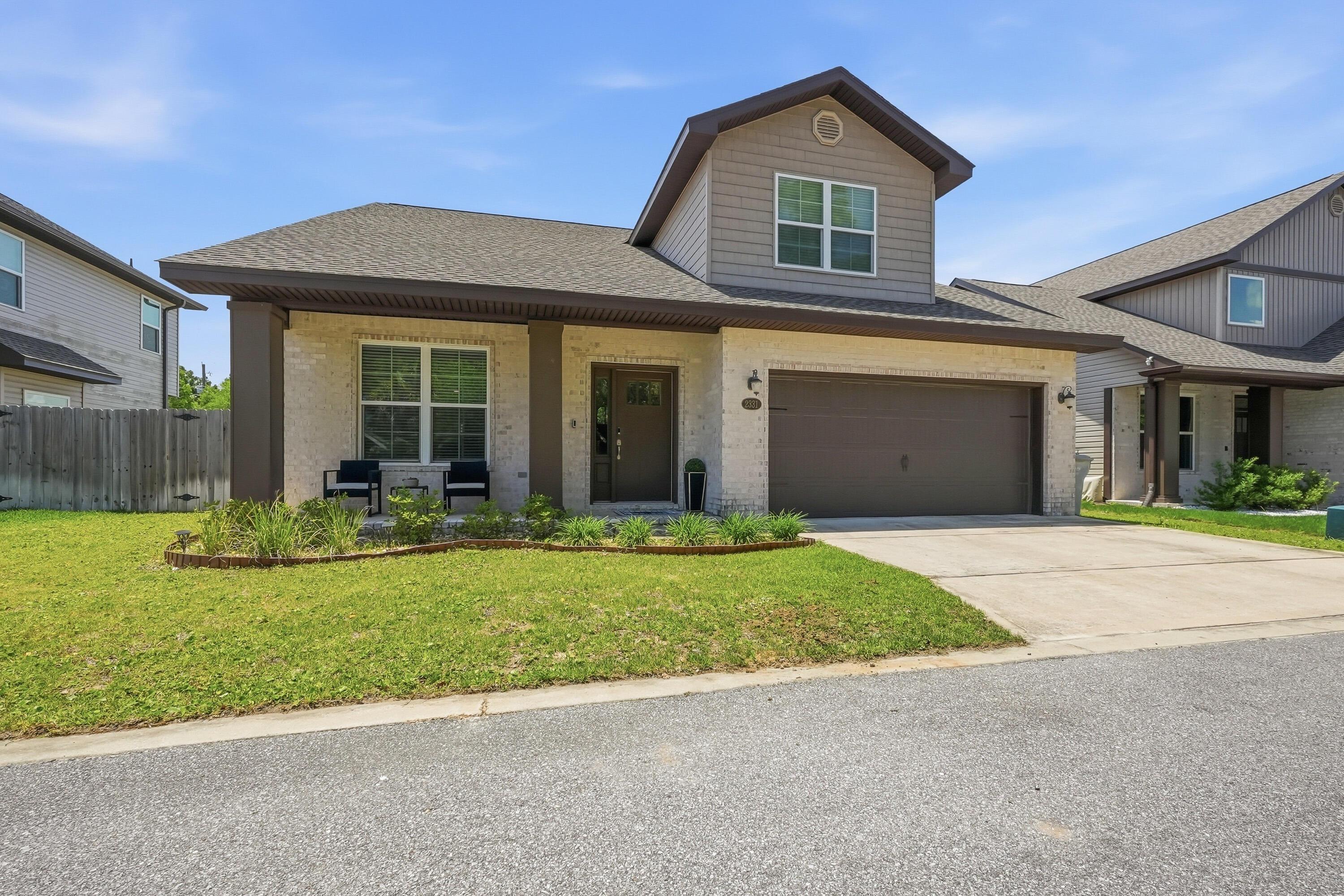 Hadleigh Hills Ct, Navarre, FL 32566