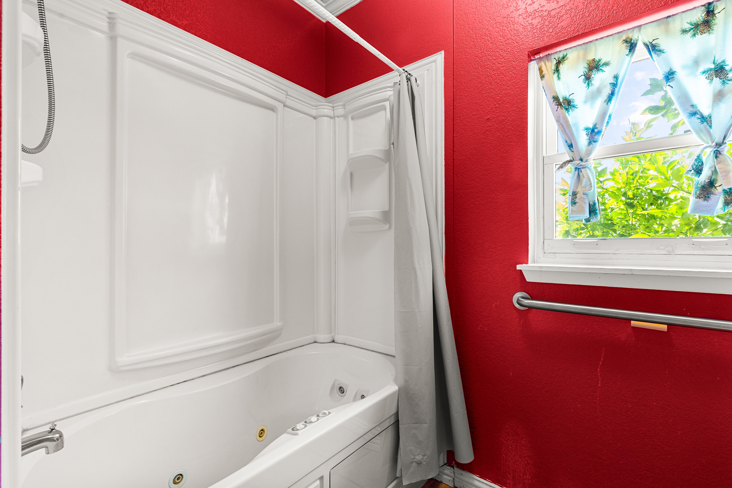 Adkins, Texas, 78101, United States, 4 Bedrooms Bedrooms, ,2 BathroomsBathrooms,Residential,For Sale,1979790