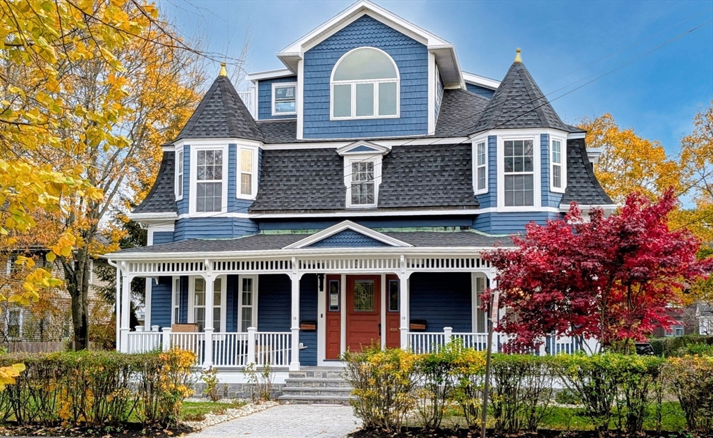 Newton, Massachusetts, 02460, United States, 4 Bedrooms Bedrooms, ,5 BathroomsBathrooms,Residential,For Sale,1993595