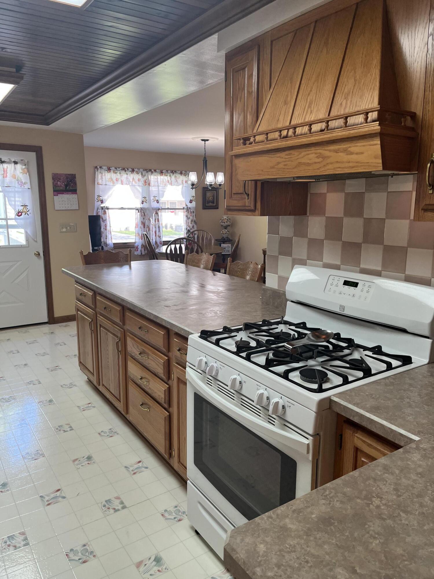 Crown Point, Indiana, 46307, United States, 3 Bedrooms Bedrooms, ,3 BathroomsBathrooms,Residential,For Sale,2040656