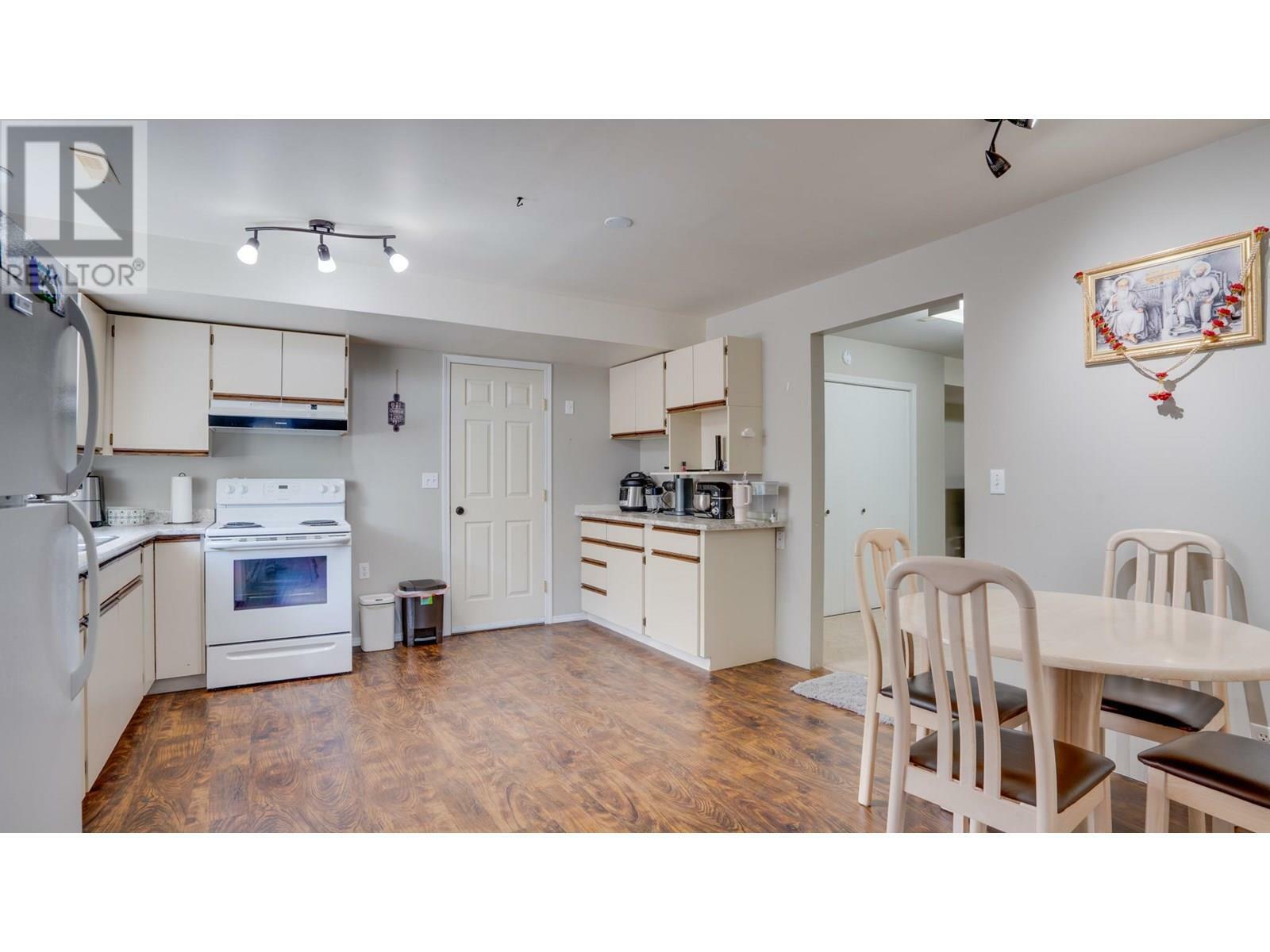 VERNON, British Columbia, V1H 1A6, CA, 5 Bedrooms Bedrooms, ,3 BathroomsBathrooms,Residential,For Sale,1857658