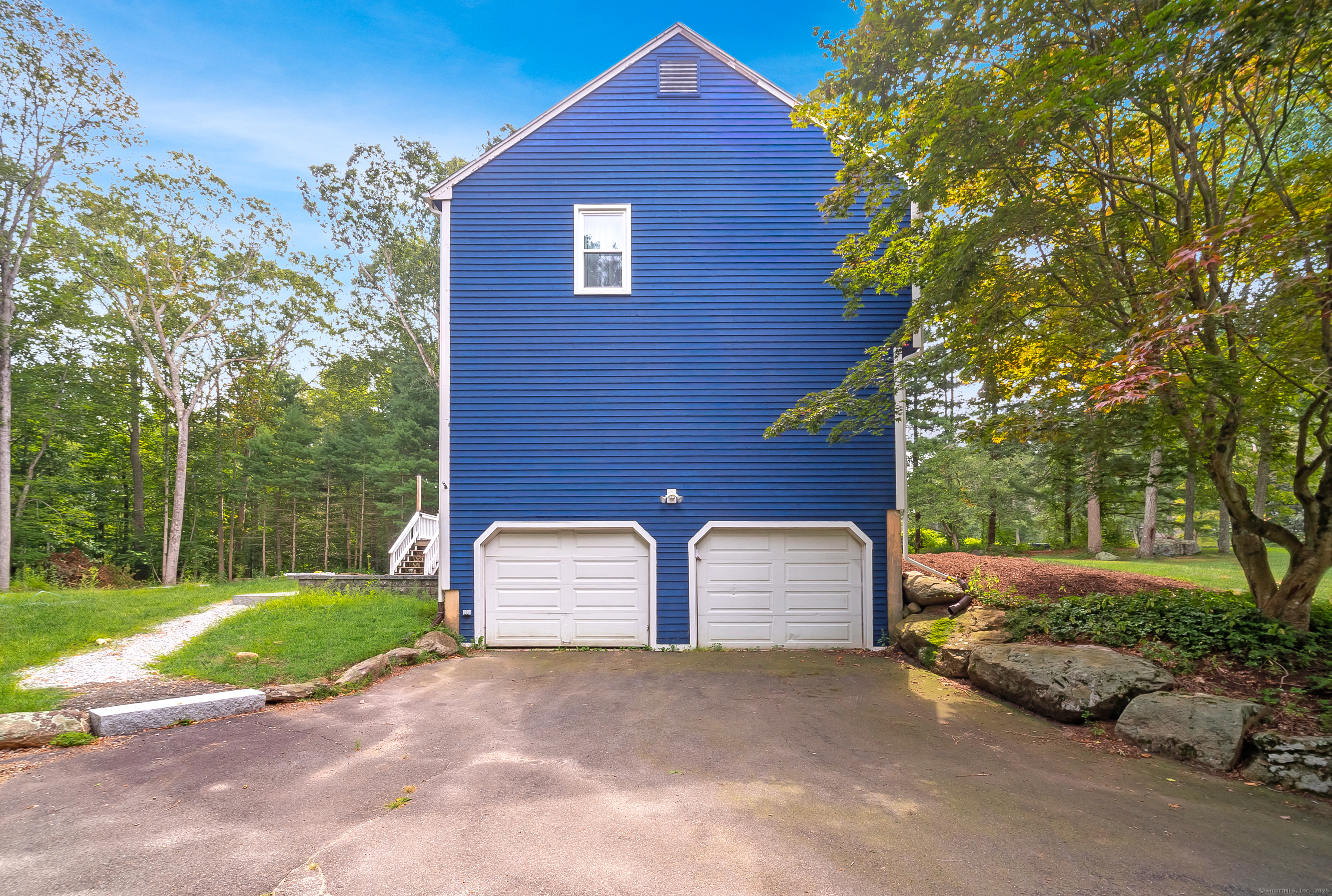 Clinton, Connecticut, 06413, United States, 3 Bedrooms Bedrooms, ,3 BathroomsBathrooms,Residential,For Sale,1939957