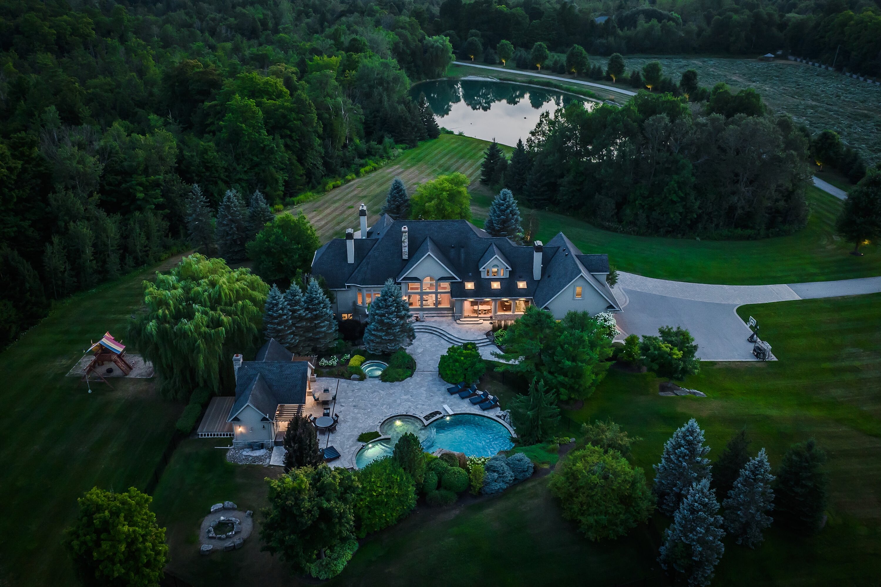  Private Resort-Style Estate - 物件實景