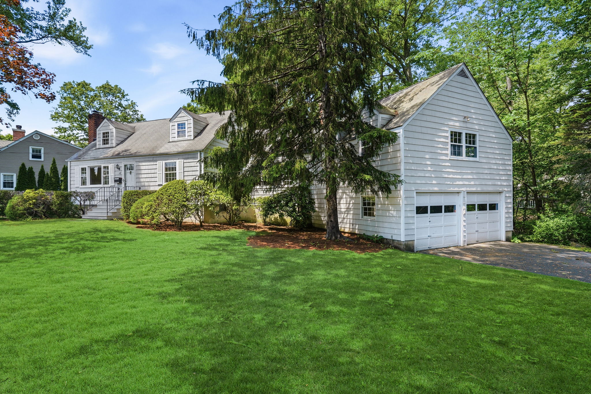  Charming & Versatile Cape Cod in Convenient Newfield - 物件實景