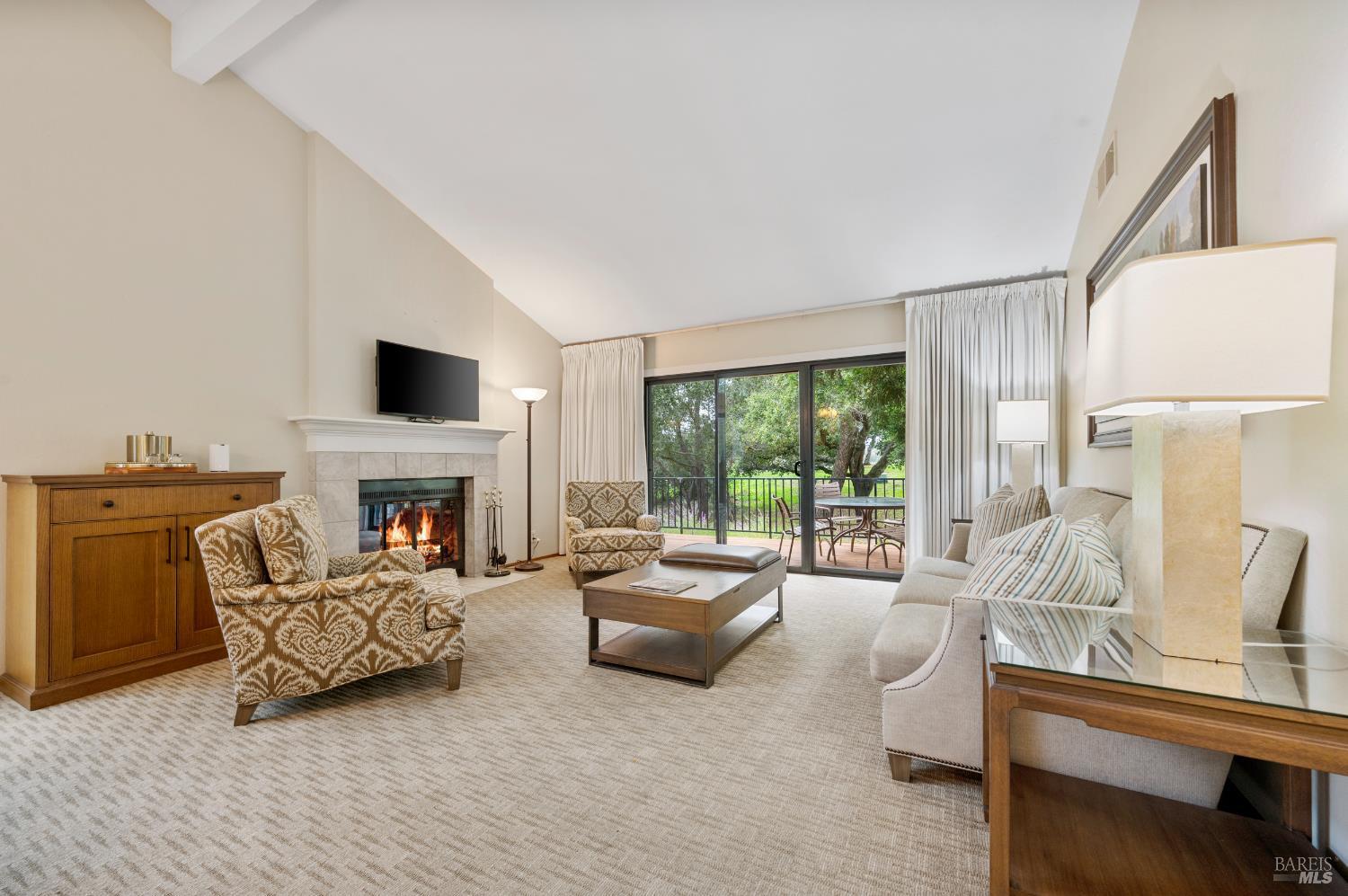 Napa, California, 94558, United States, 3 Bedrooms Bedrooms, ,2 BathroomsBathrooms,Residential,For Sale,1988085