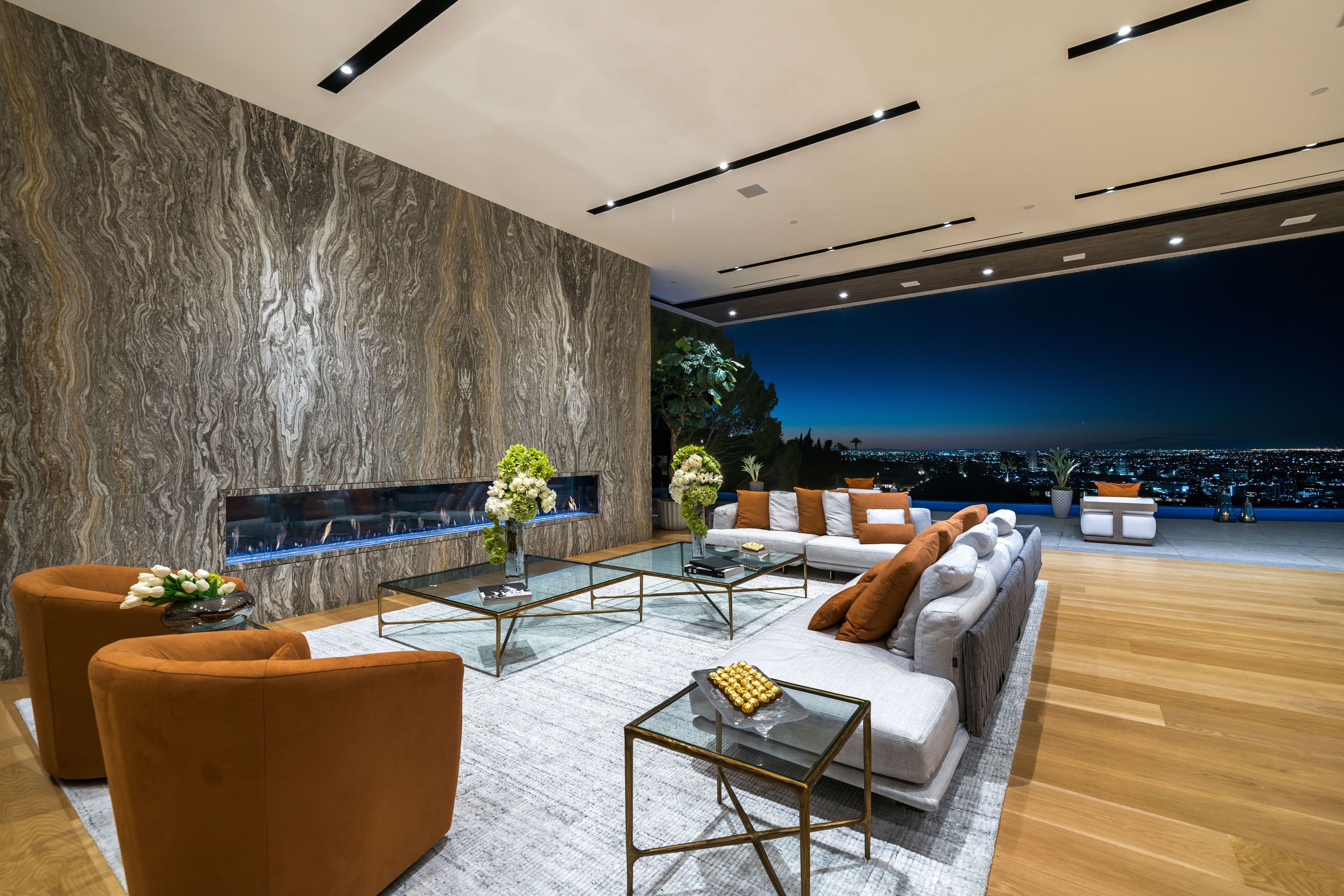  9330 Flicker Way - 物件實景