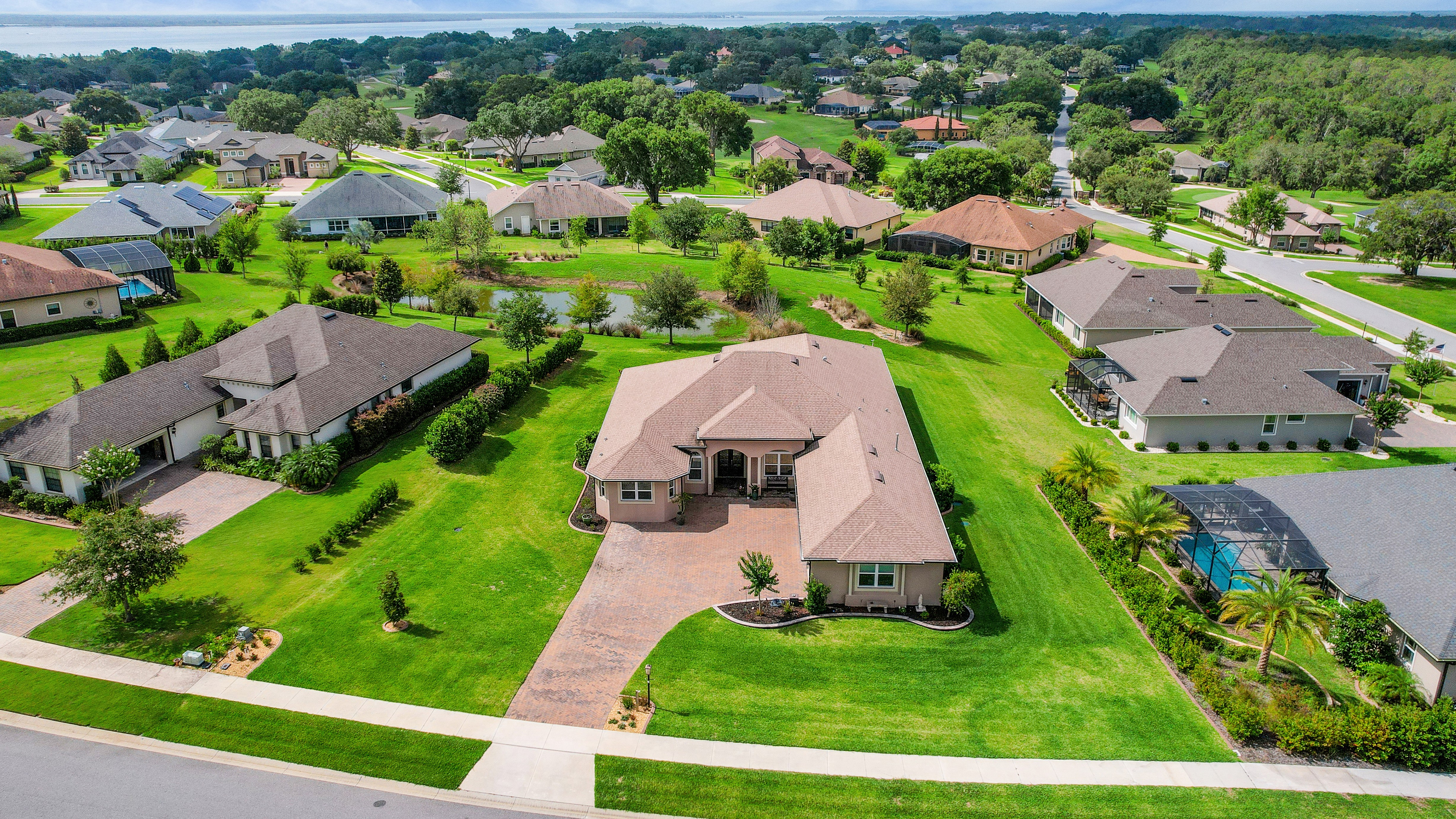 Lady Lake, Florida, 32159, United States, 4 Bedrooms Bedrooms, ,3 BathroomsBathrooms,Residential,For Sale,1945025