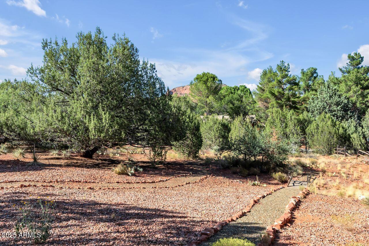 Sedona, Arizona, 86351, United States, 2 Bedrooms Bedrooms, ,Residential,For Sale,1951085