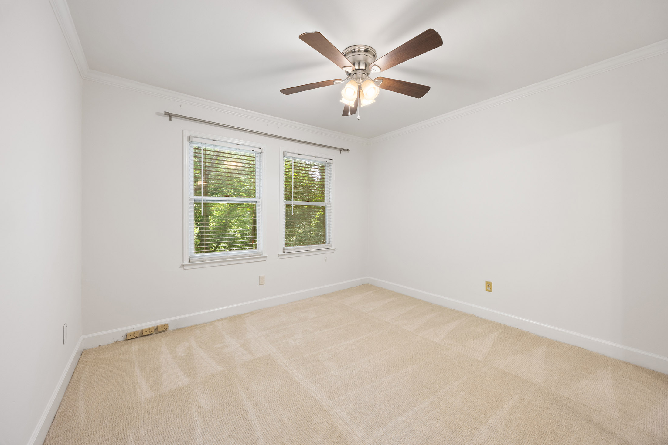  Morningside End-unit Townhome Combines Location, Privacy and Value - 物件實景
