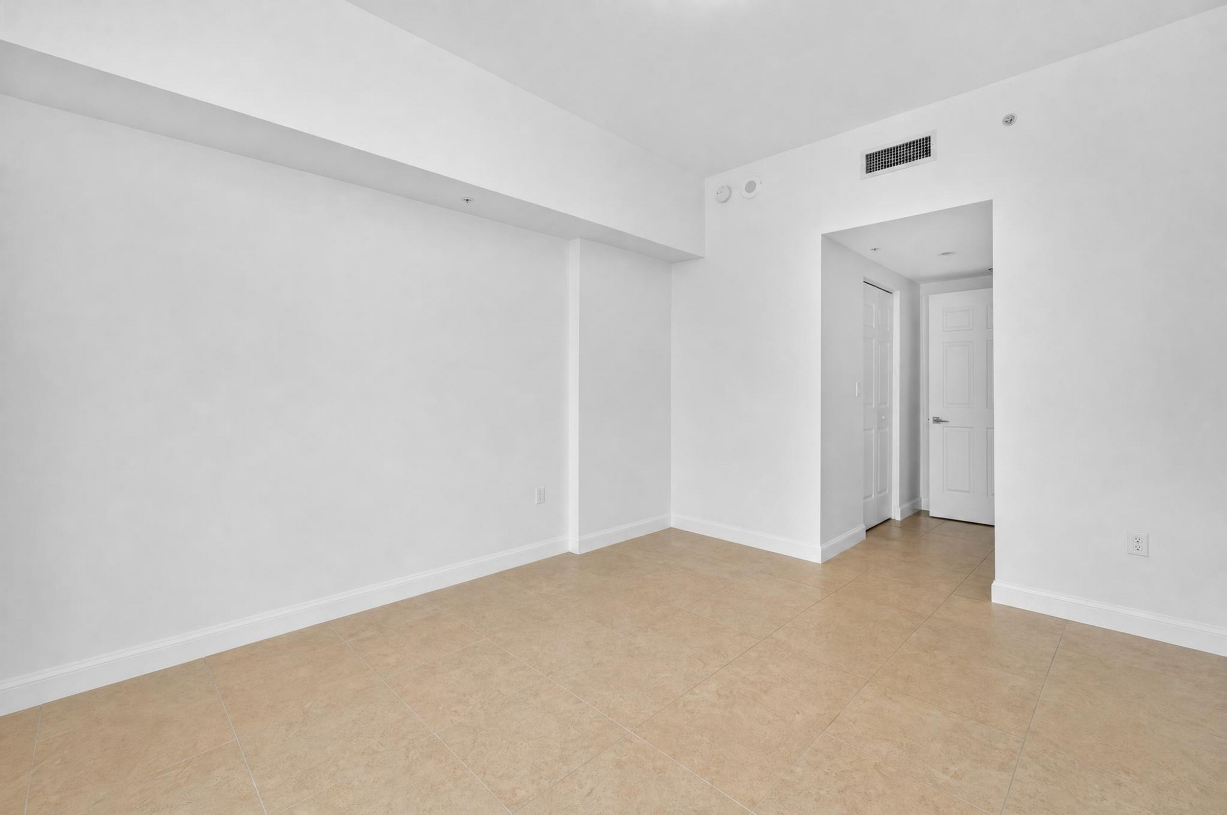  1300 Ponce De Leon Blvd, Coral Gables, FL, 33134 - 物件實景