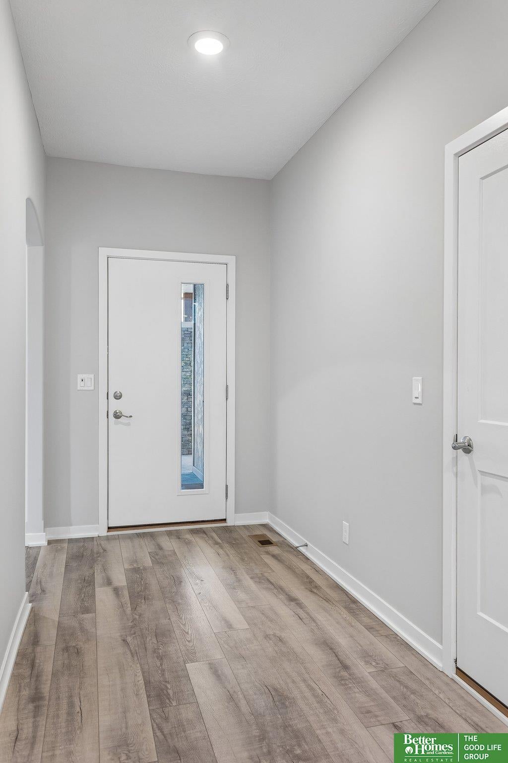 Prestwick Cir, Omaha, NE 68136 #1