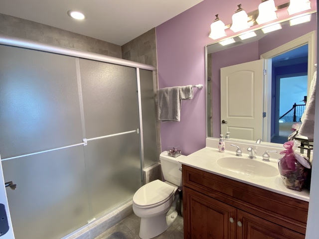 Mokena, Illinois, 60448, United States, 5 Bedrooms Bedrooms, ,4 BathroomsBathrooms,Residential,For Sale,1915819