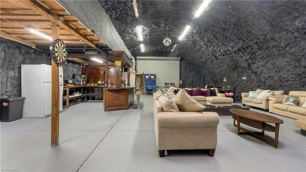 Naples, Florida, 34117, United States, 4 Bedrooms Bedrooms, ,4 BathroomsBathrooms,Residential,For Sale,1994820