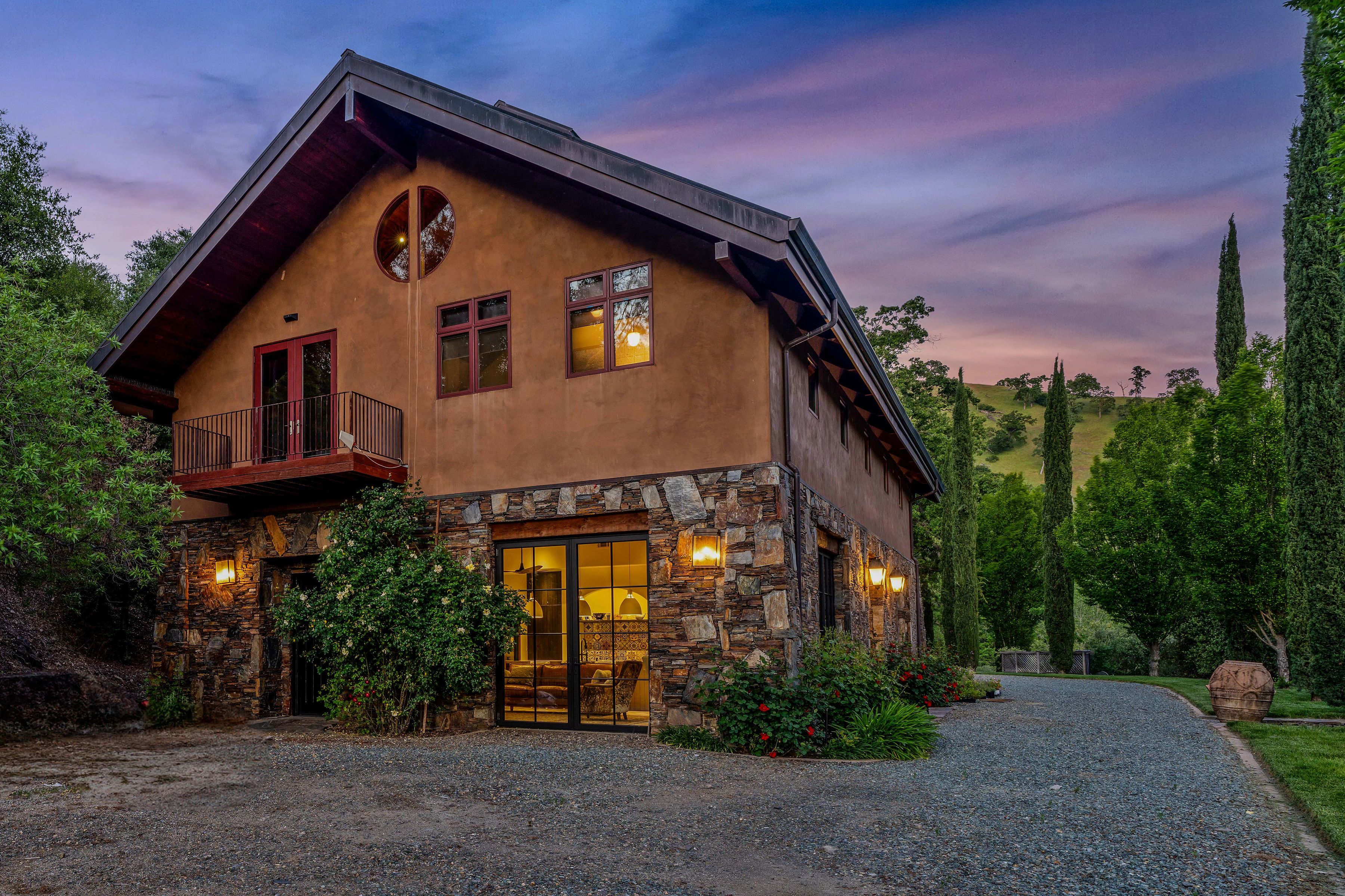  Horizon Canyon  Private 41-Acre Riverfront Estate Between Sacramento & Lake Tah - 物件實景