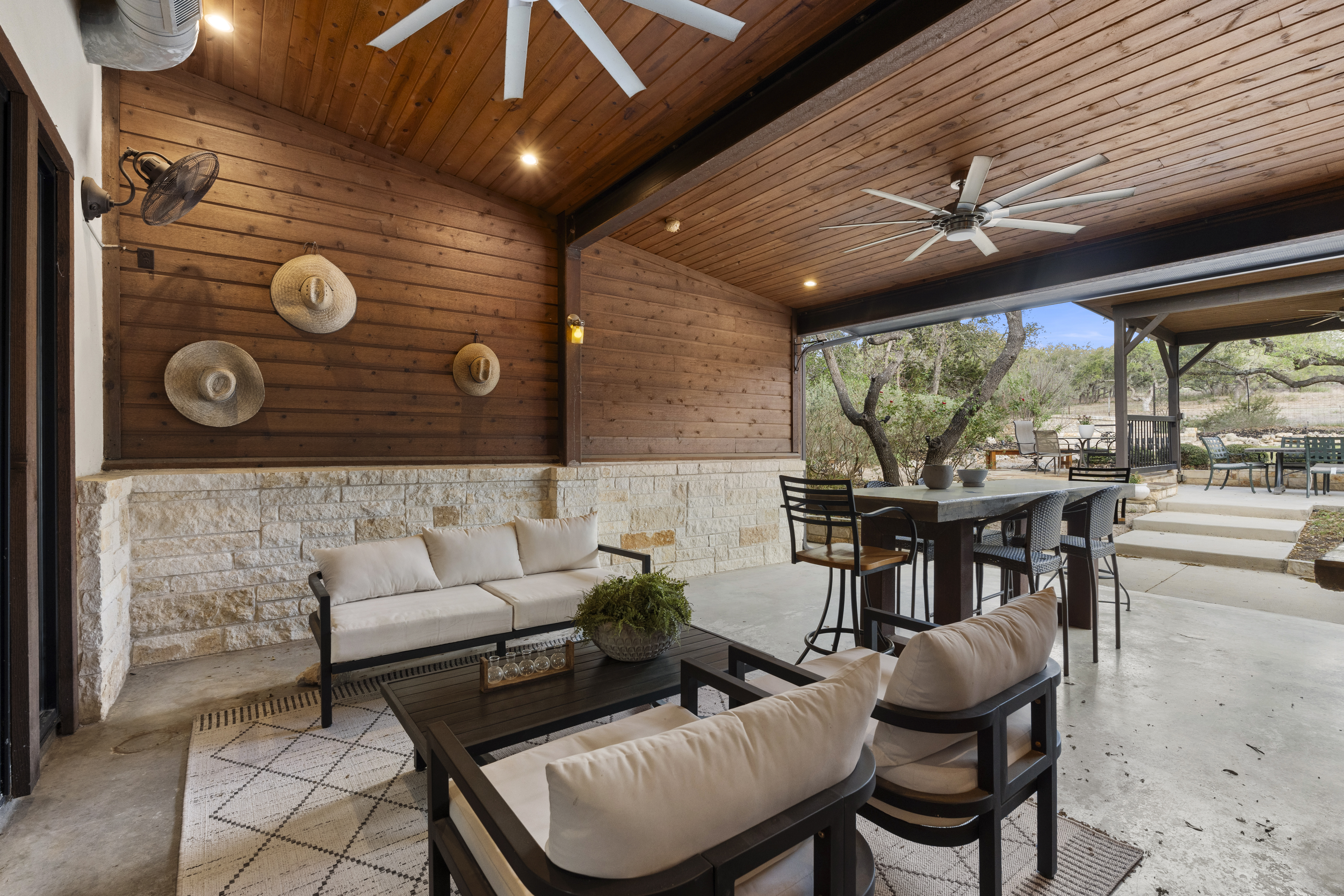  Spring Branch Luxury on 2.3 Acres - 物件實景