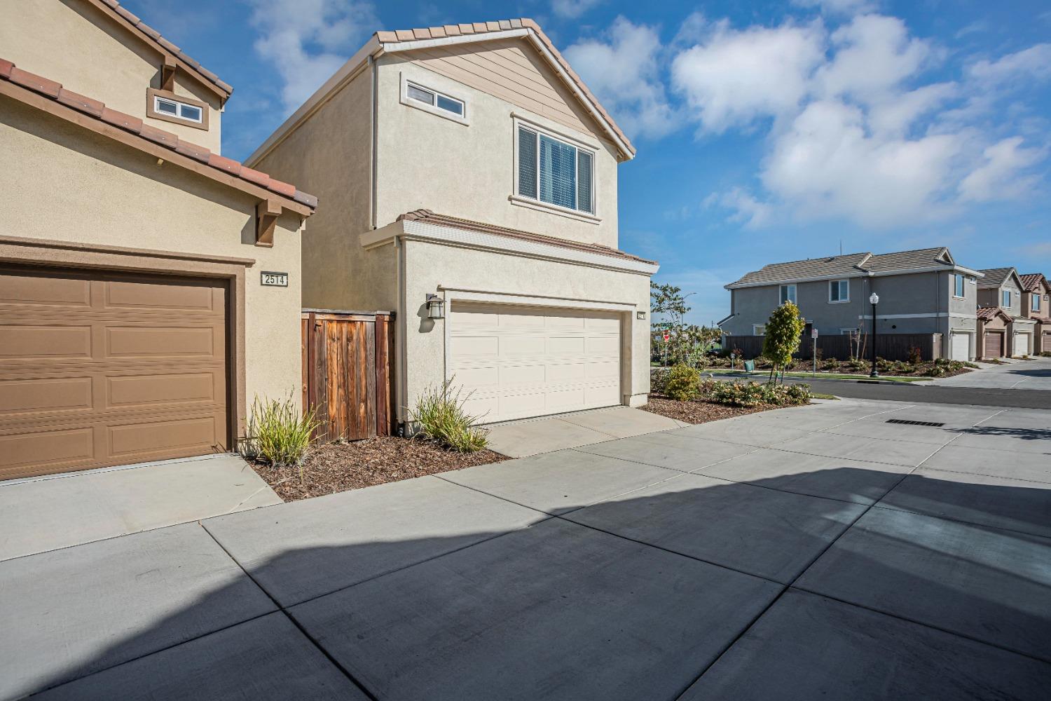 Sacramento, California, 95834, United States, 3 Bedrooms Bedrooms, ,3 BathroomsBathrooms,Residential,For Sale,1896933