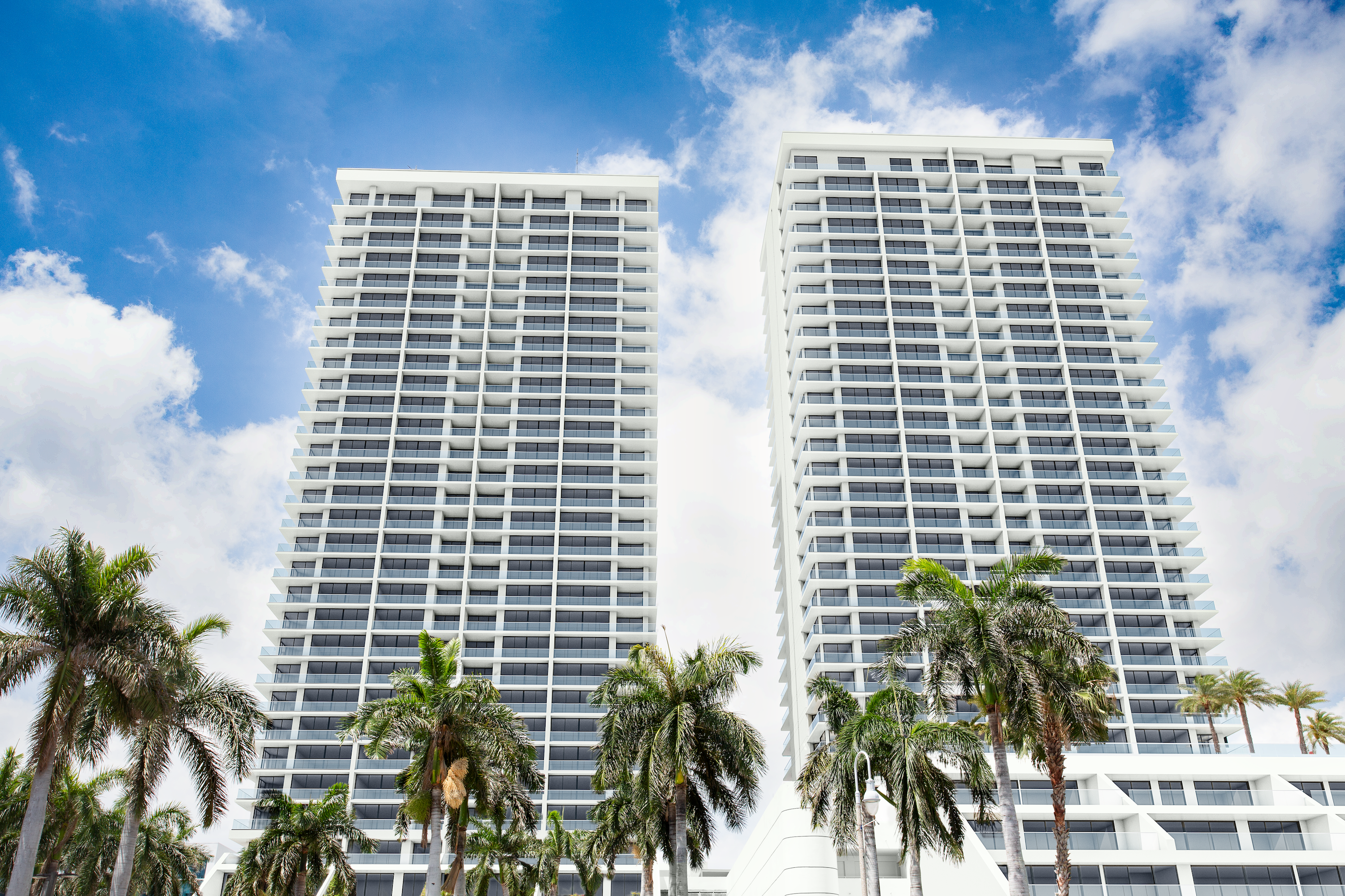 529 S Flagler Drive, 25F 