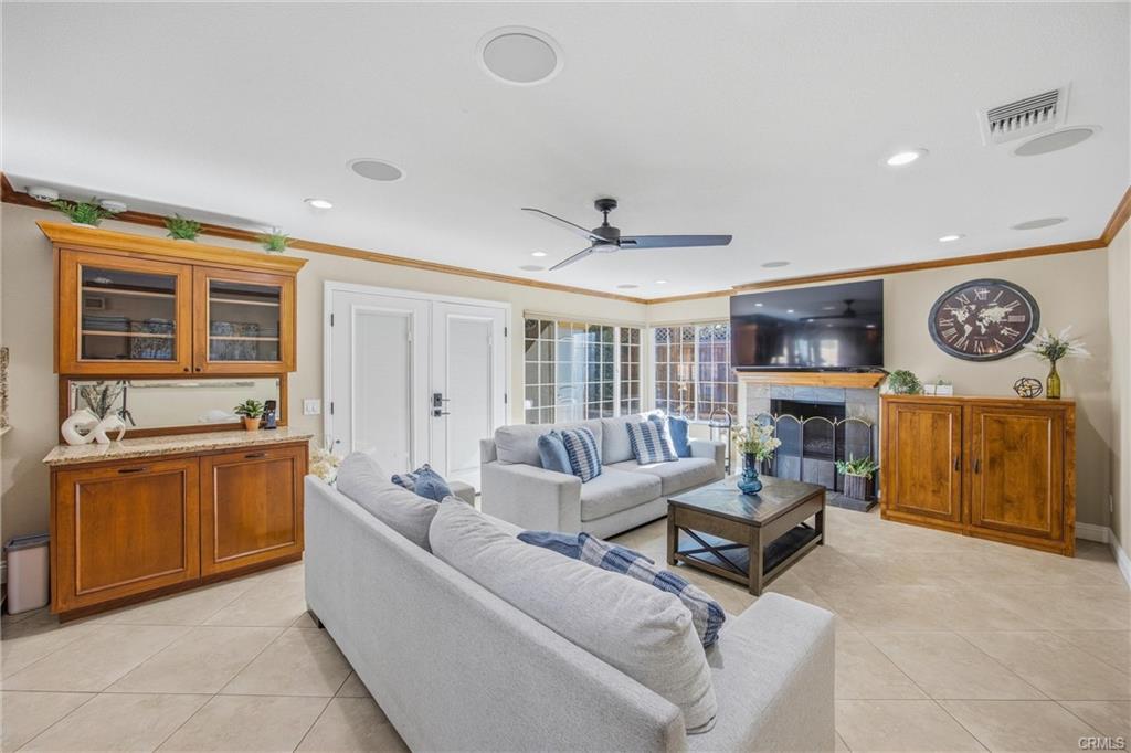 Redlands, California, 92373, United States, 5 Bedrooms Bedrooms, ,5 BathroomsBathrooms,Residential,For Sale,2012094