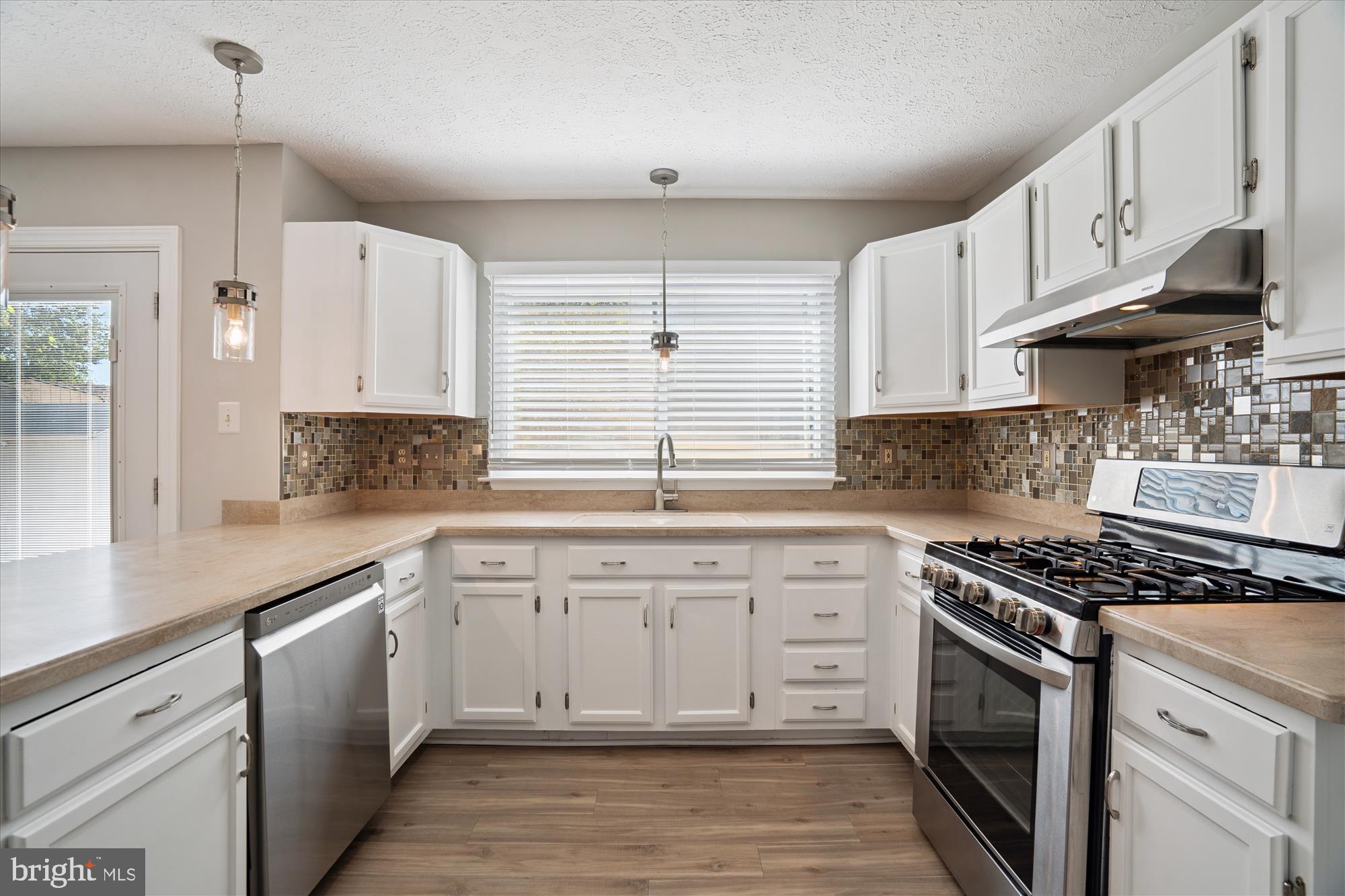 Severn, Maryland, 21144, United States, 4 Bedrooms Bedrooms, ,4 BathroomsBathrooms,Residential,For Sale,1931995
