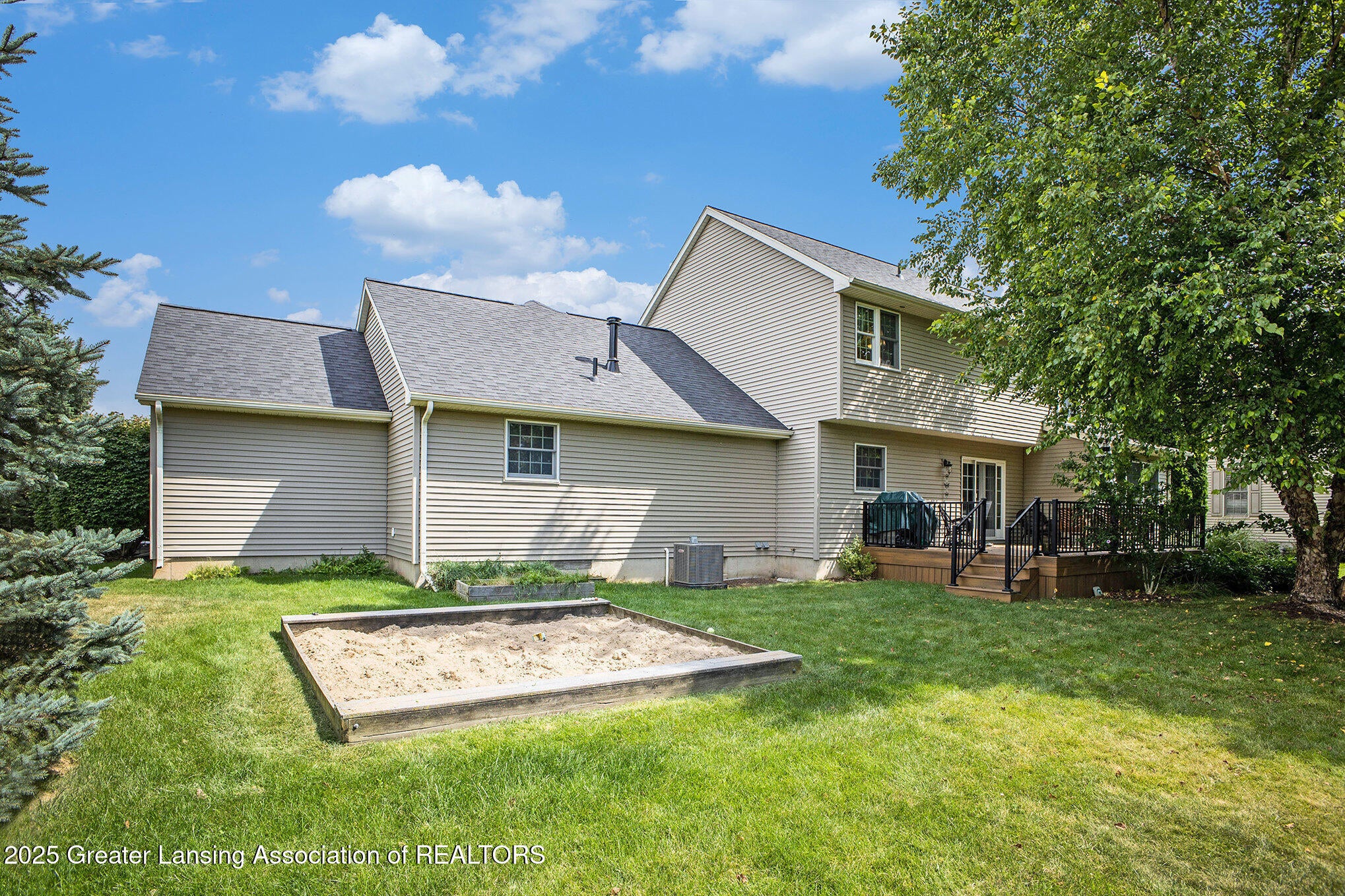 DeWitt, Michigan, 48820, United States, 4 Bedrooms Bedrooms, ,4 BathroomsBathrooms,Residential,For Sale,1911647