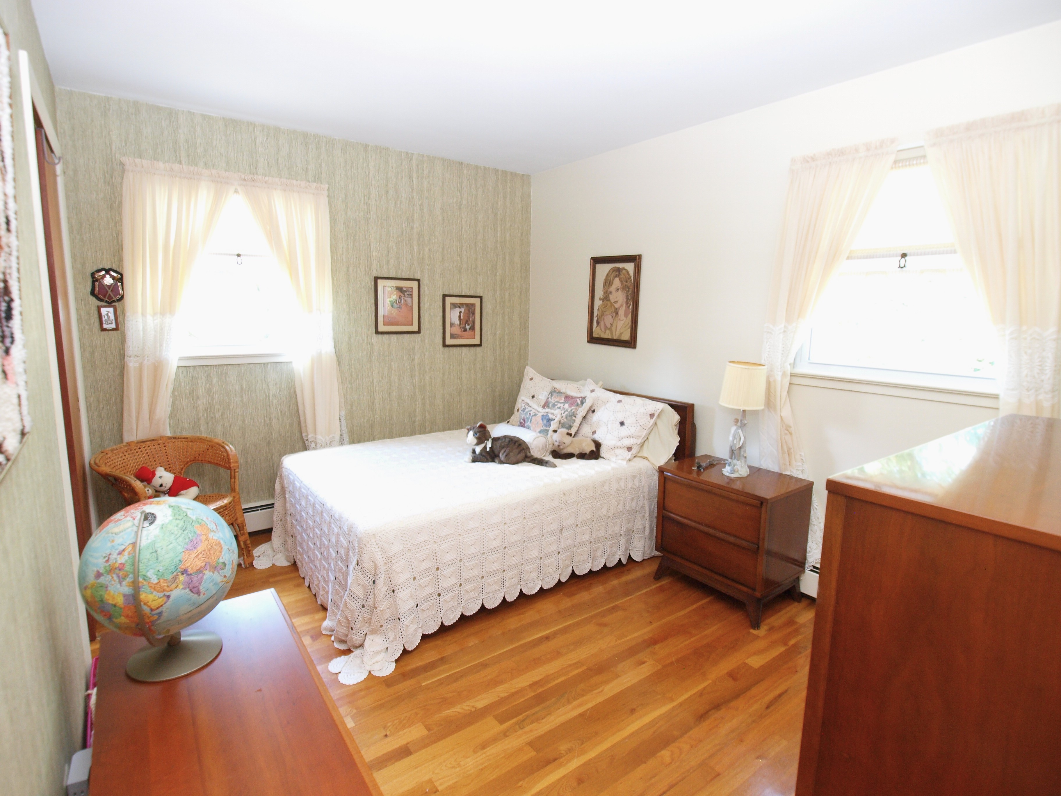 Pompton Plains, New Jersey, 07444, United States, 3 Bedrooms Bedrooms, ,2 BathroomsBathrooms,Residential,For Sale,1937203