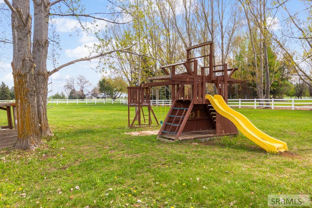 REXBURG, Idaho, 83440, United States, 6 Bedrooms Bedrooms, ,4 BathroomsBathrooms,Residential,For Sale,1981998