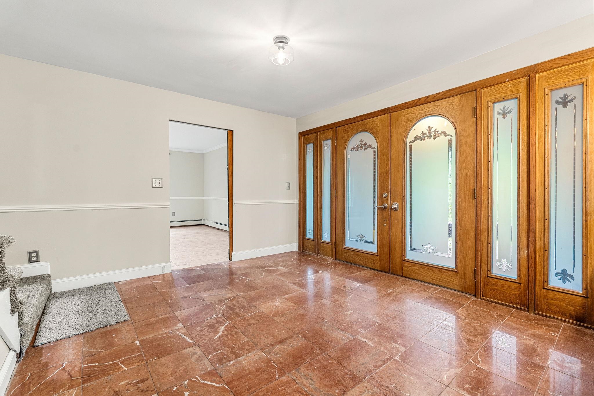 Bedford, New Hampshire, 03110, United States, 5 Bedrooms Bedrooms, ,5 BathroomsBathrooms,Residential,For Sale,1838857