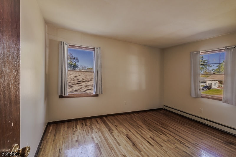 Plainfield City, New Jersey, 07060, United States, 4 Bedrooms Bedrooms, ,2 BathroomsBathrooms,Residential,For Sale,1961525