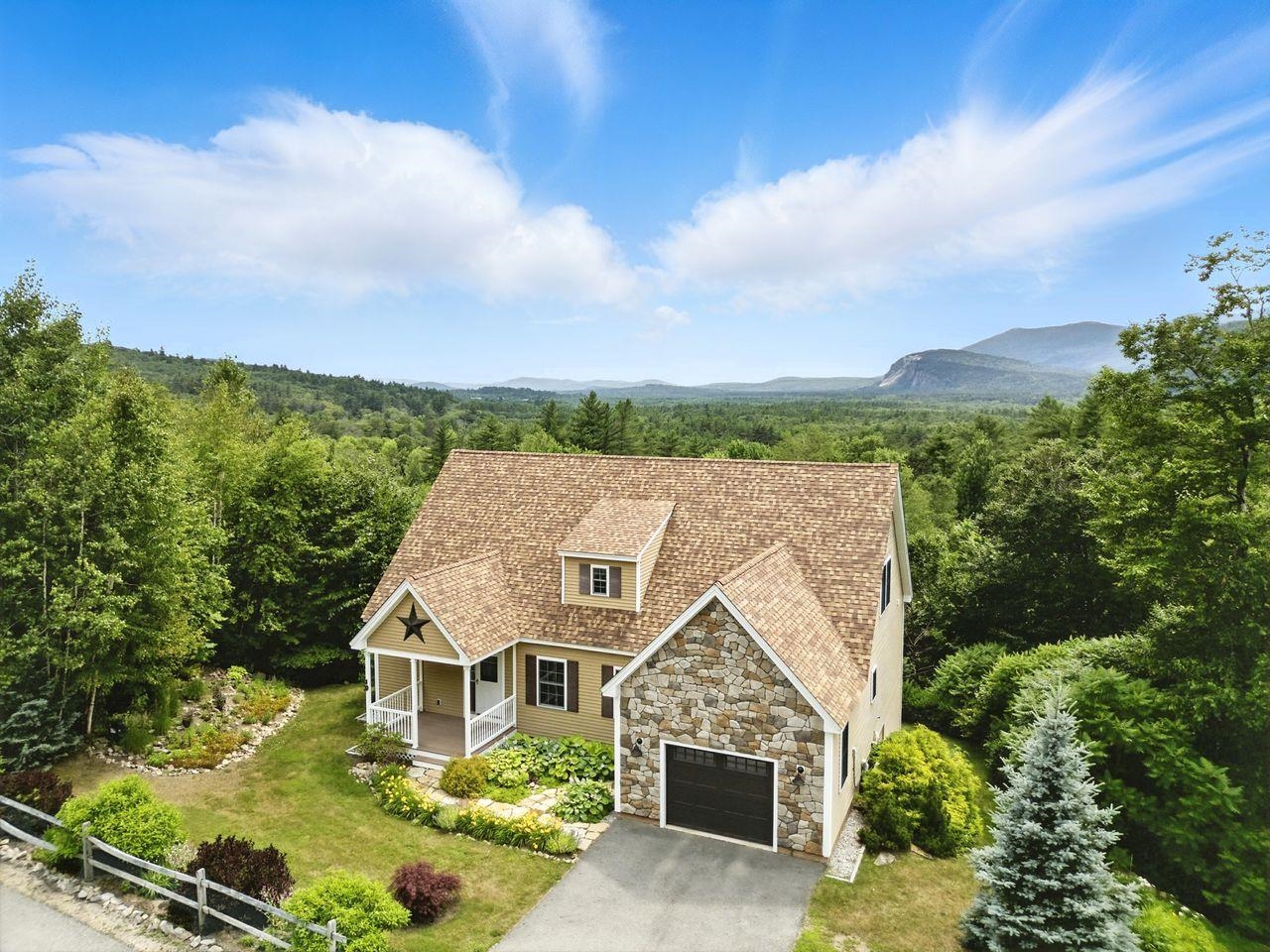 Bartlett, New Hampshire, 03812, United States, 3 Bedrooms Bedrooms, ,4 BathroomsBathrooms,Residential,For Sale,1885441