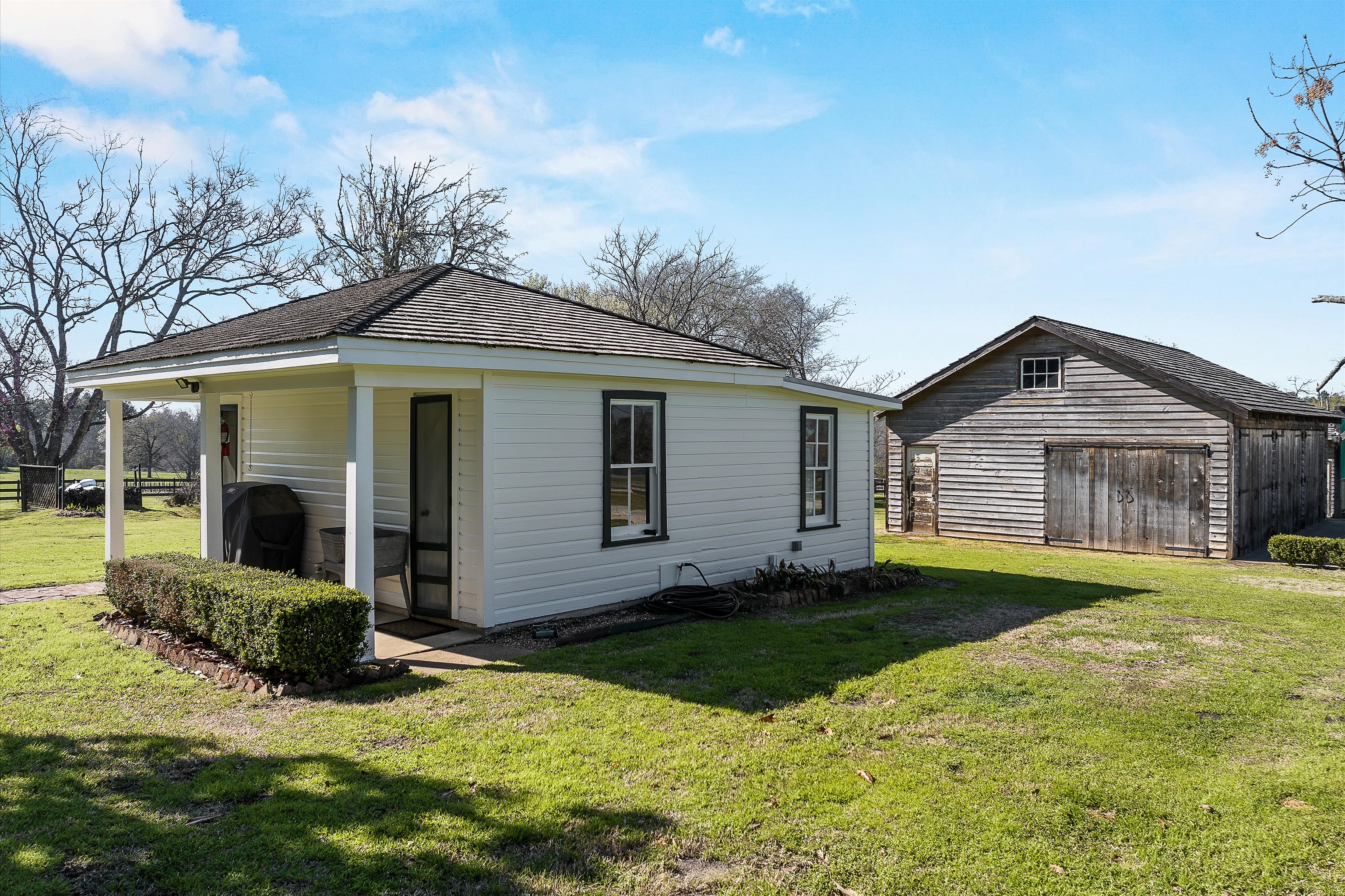 Cushing, Texas, 75760, United States, 3 Bedrooms Bedrooms, ,2 BathroomsBathrooms,Residential,For Sale,1978449