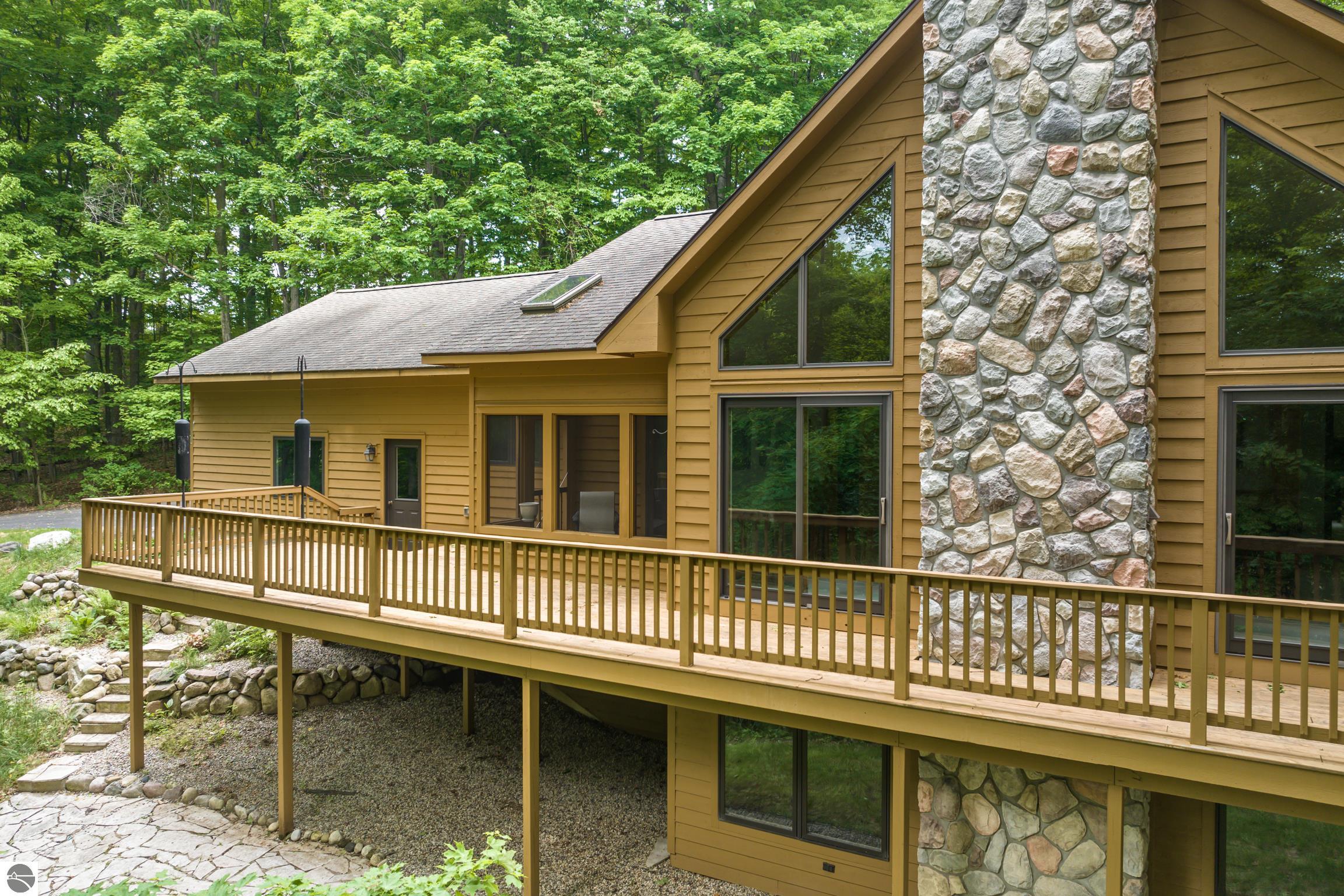 Suttons Bay, Michigan, 49682, United States, 3 Bedrooms Bedrooms, ,3 BathroomsBathrooms,Residential,For Sale,1943480