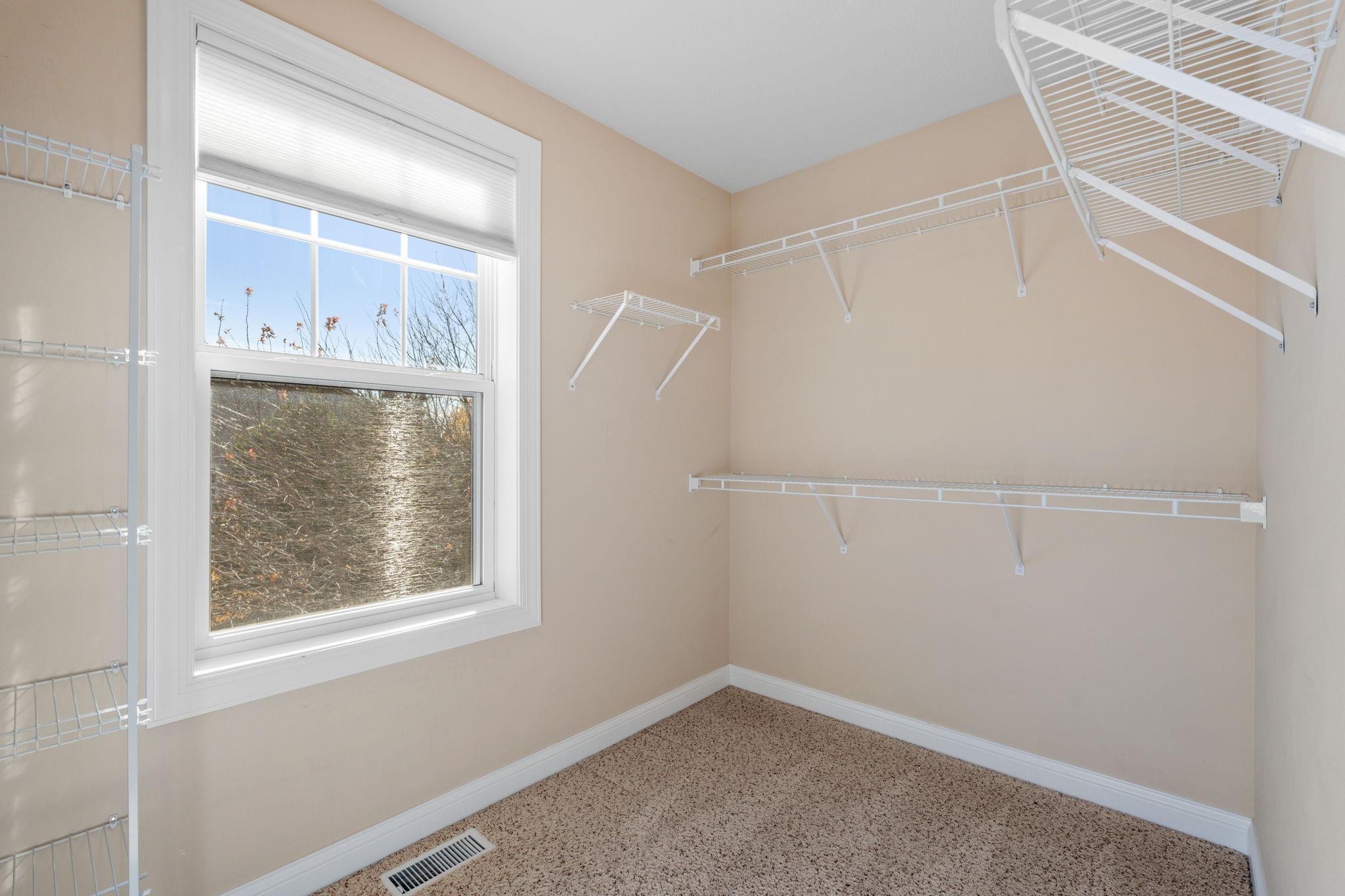 Minnetonka, Minnesota, 55343, United States, 5 Bedrooms Bedrooms, ,3 BathroomsBathrooms,Residential,For Sale,1987547