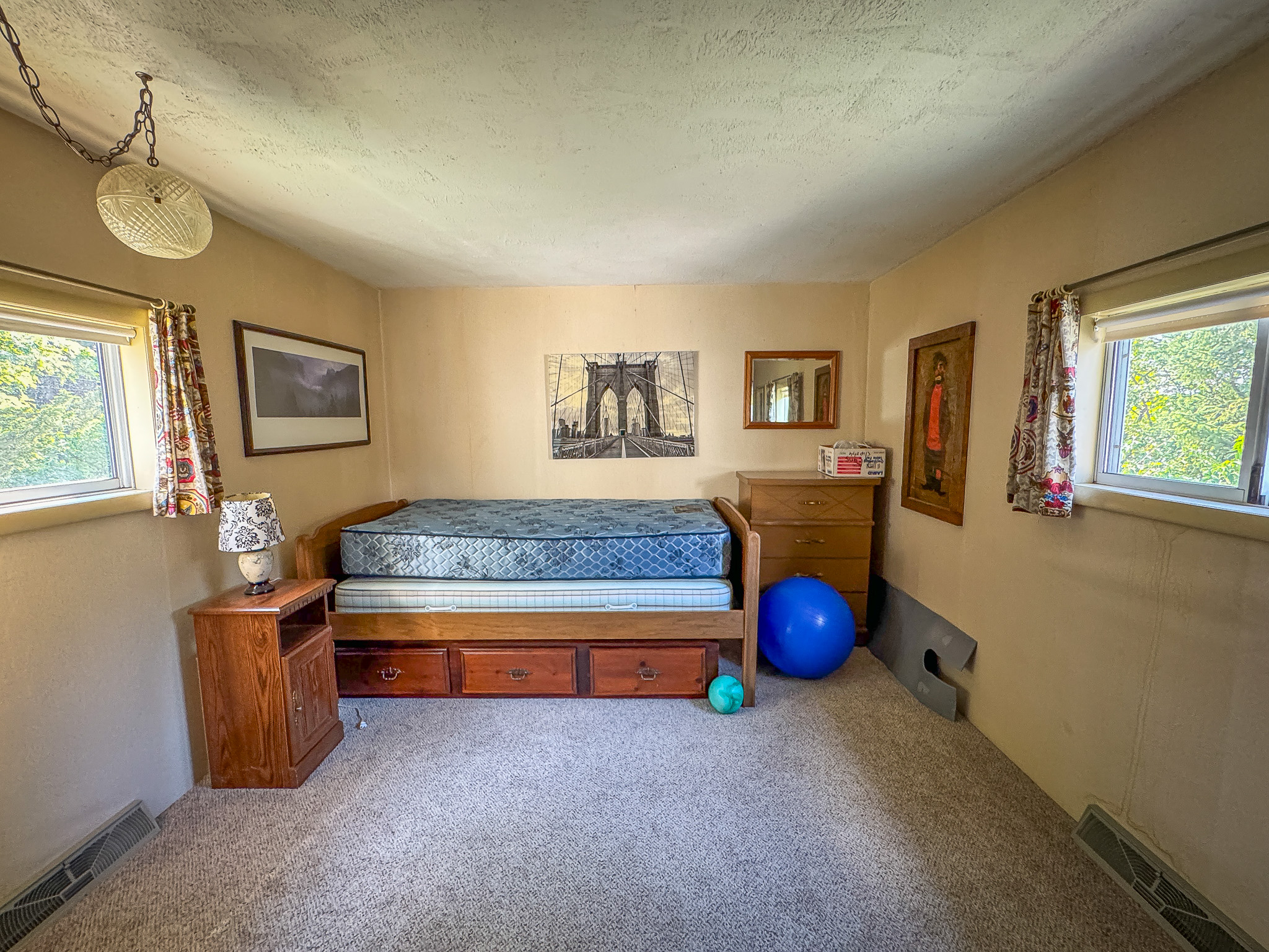 Jackson, Michigan, 49201, United States, 4 Bedrooms Bedrooms, ,2 BathroomsBathrooms,Residential,For Sale,1981022