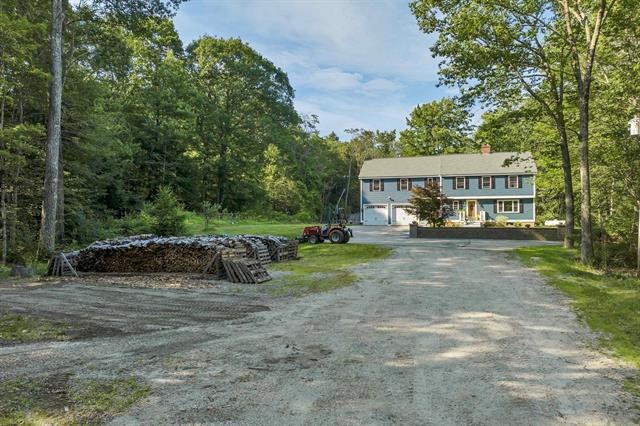 Deerfield, New Hampshire, 03037, United States, 4 Bedrooms Bedrooms, ,1 BathroomBathrooms,Residential,For Sale,1902997