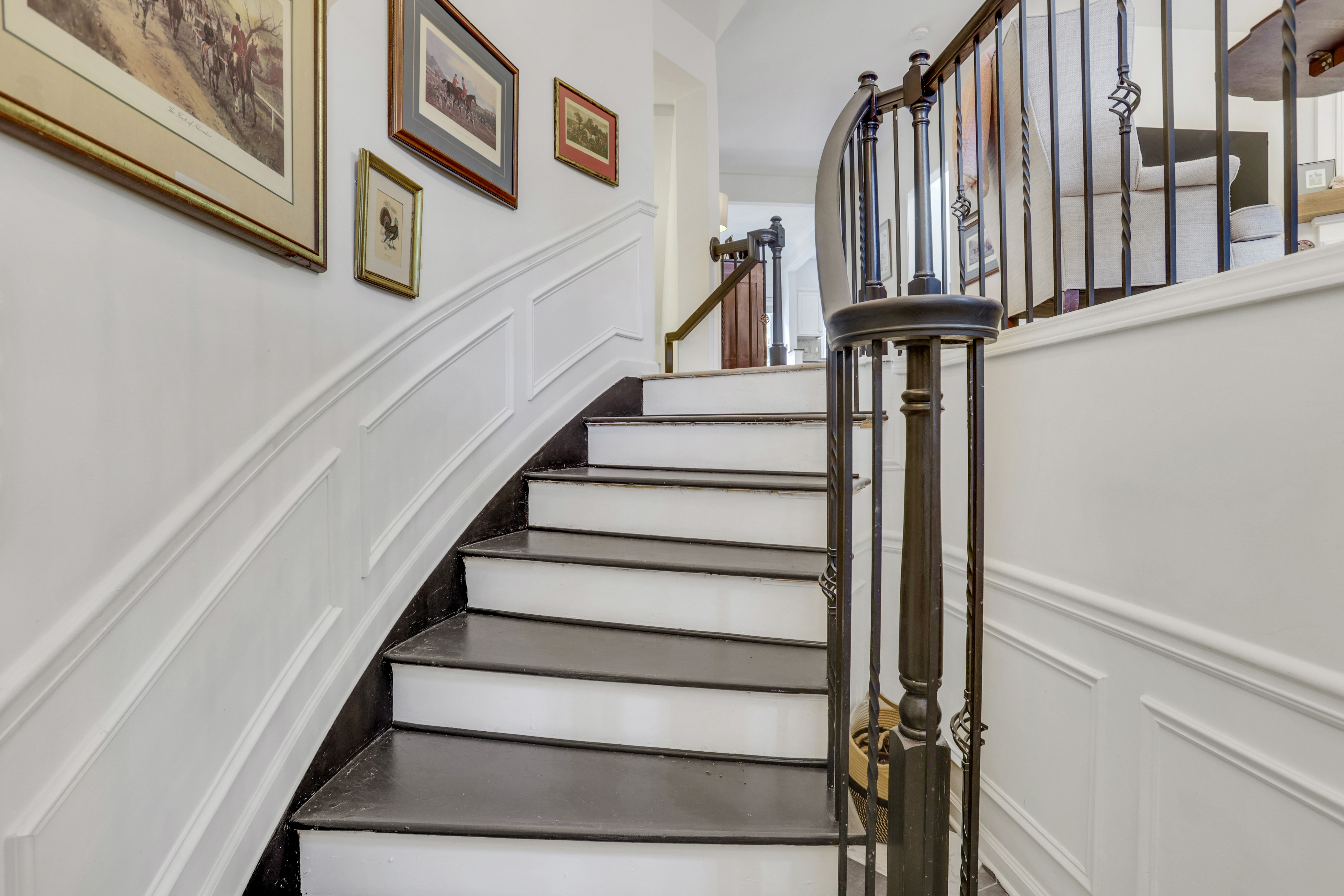  Charming Townhome in Desirable Area - 物件實景